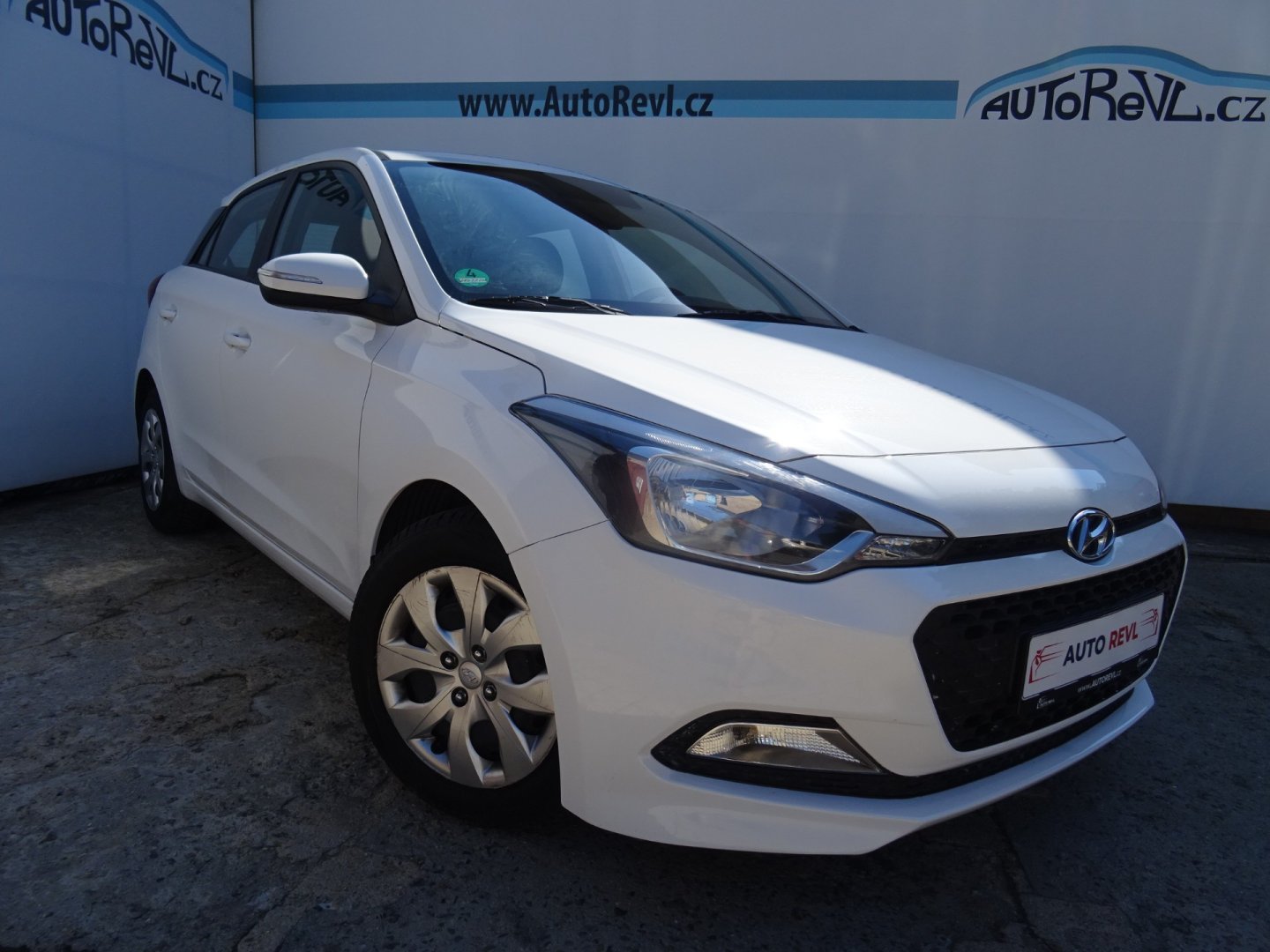 Hyundai i20 1.2i,1maj,S.kniha,klima