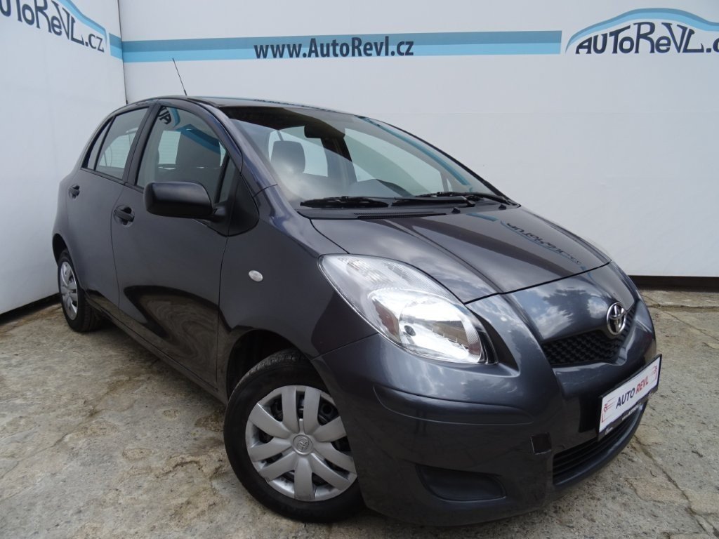 Toyota Yaris 1.0i,NovéČR, STK 02/2028