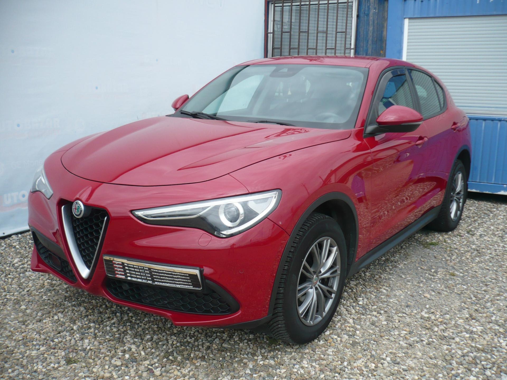 Alfa Romeo Stelvio 2.0T Q4 Kamera Klima