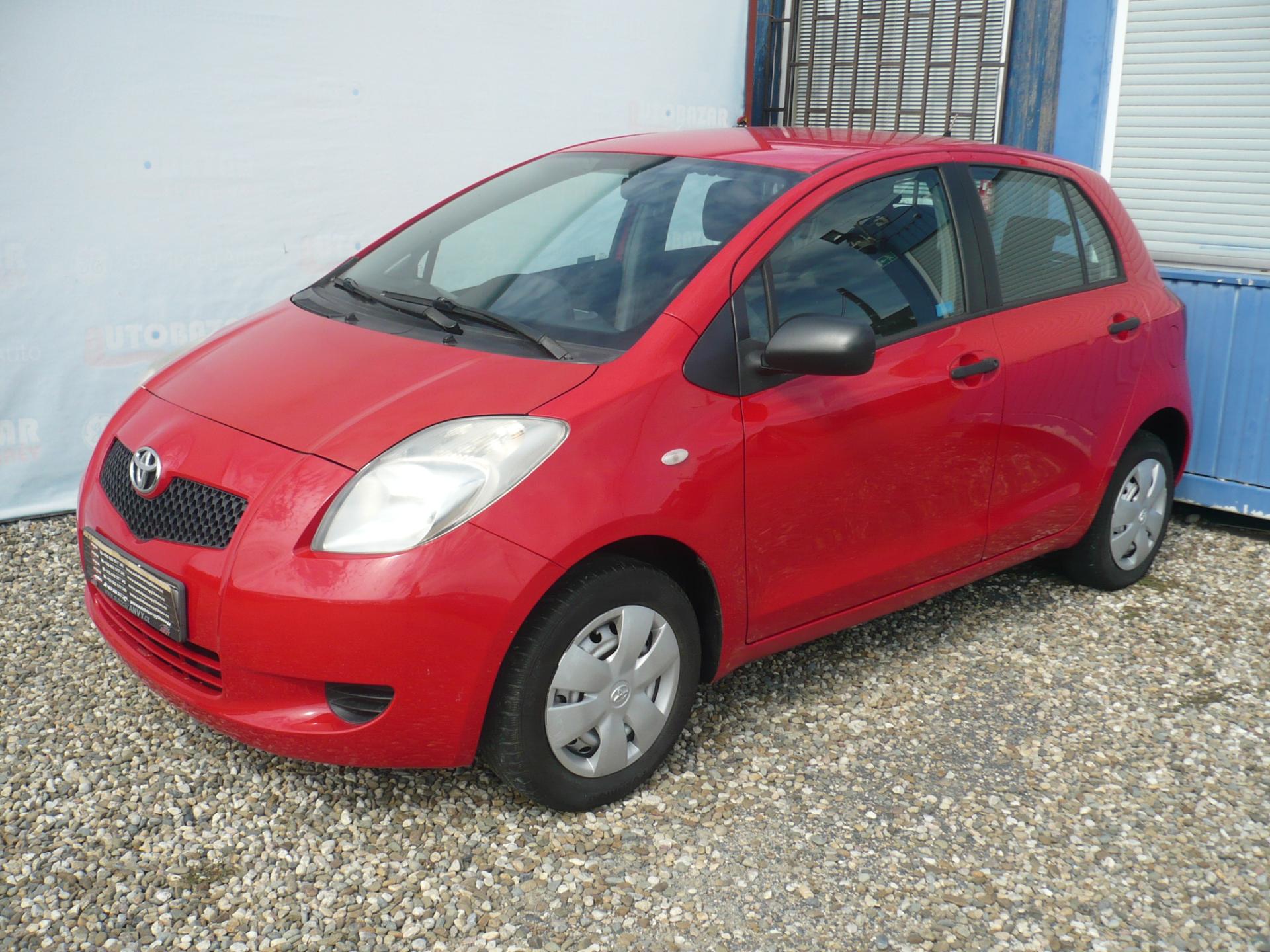 Toyota Yaris 1.0i 51Kw