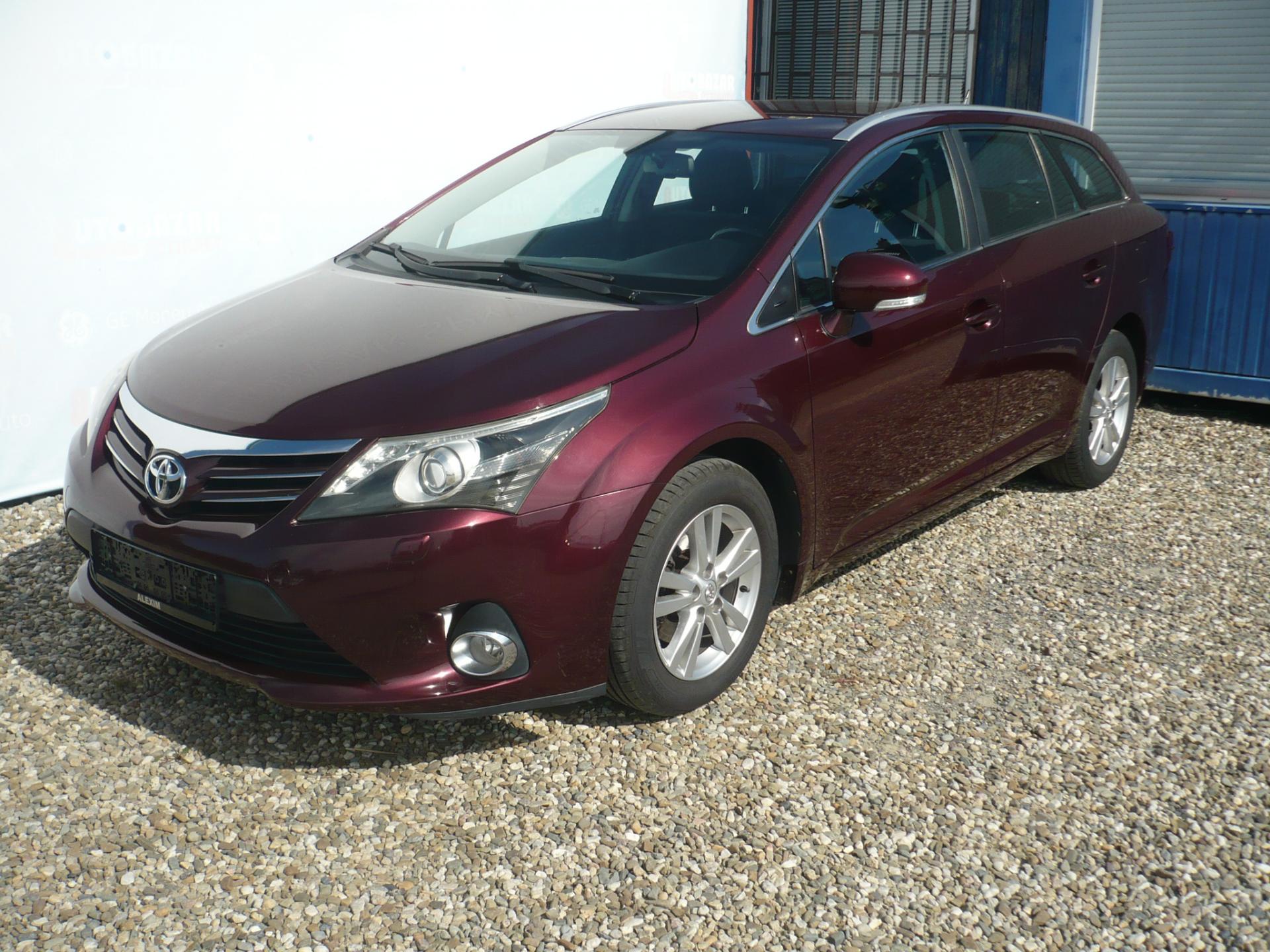 Toyota Avensis 1.8i 108Kw Kamera Klima