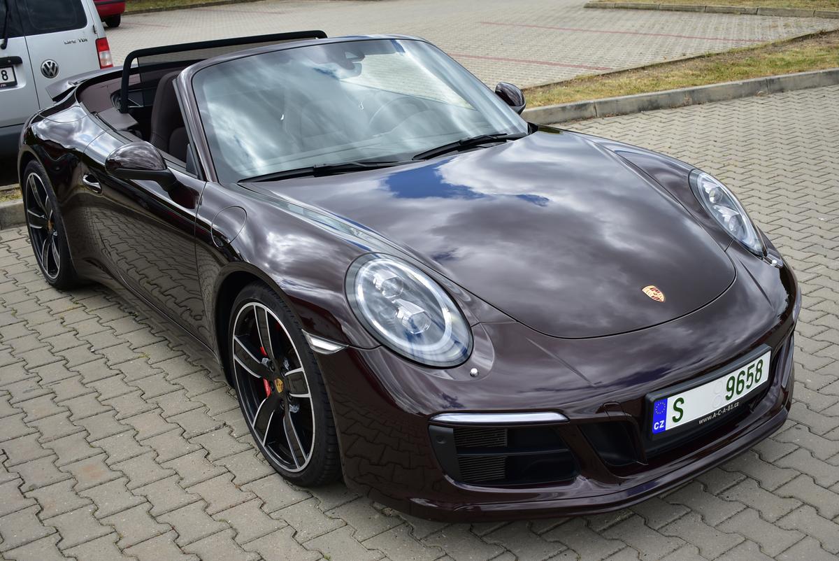 Porsche 911 Carrera S Cabrio,Chrono,BOSE