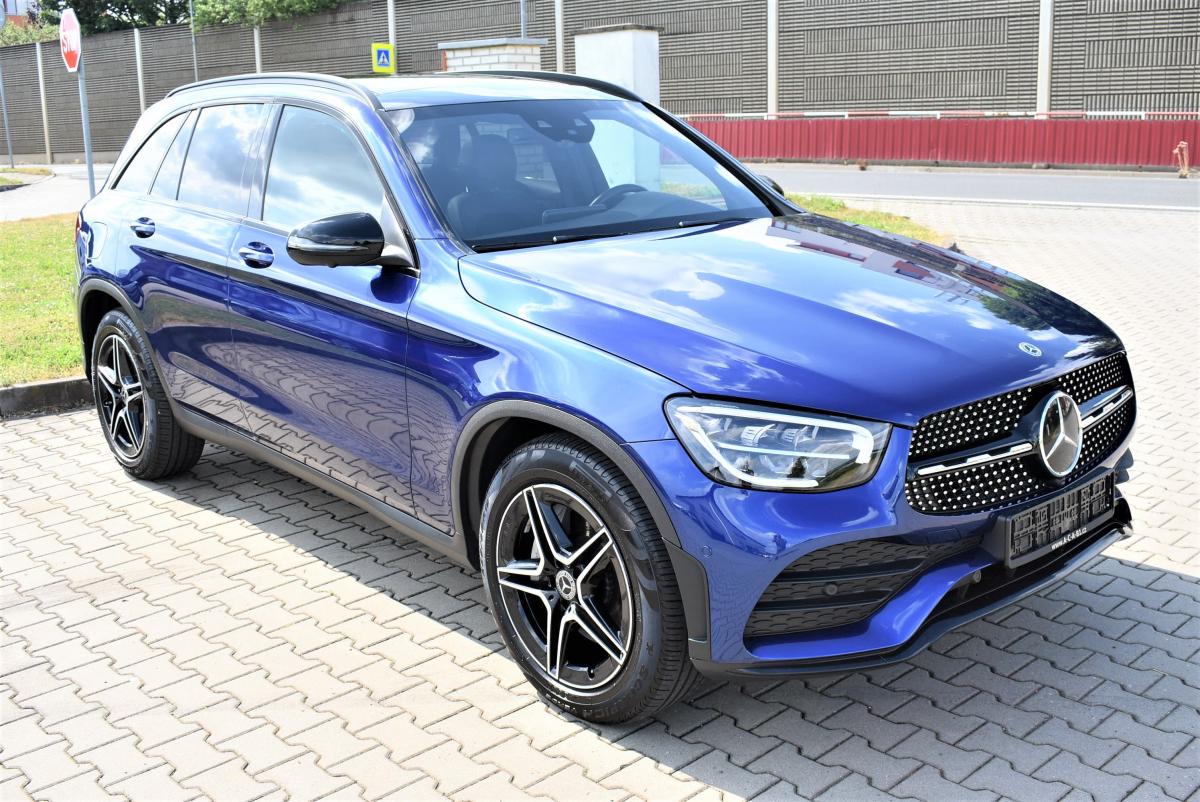 Mercedes-Benz GLC 300d 4M AMG,Panor.Topení,Tažné