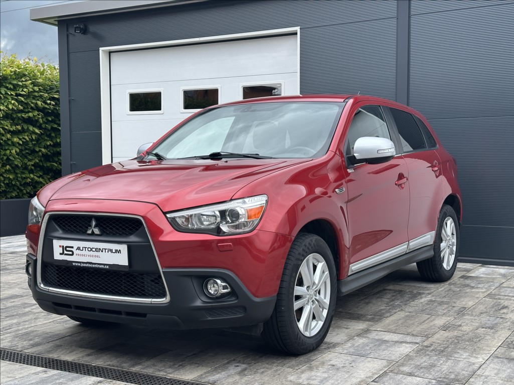 Mitsubishi ASX 1,8 DI-D 150PS Intense 4x4