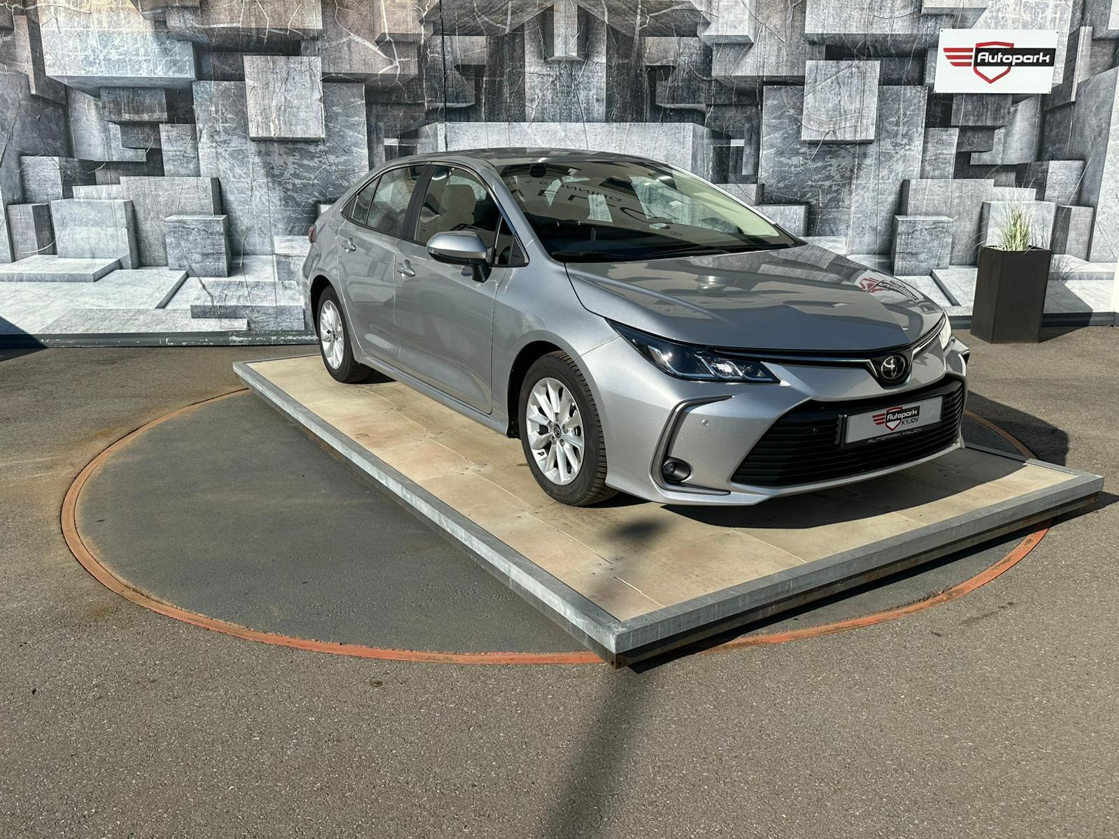 Toyota Corolla 1.5VVTi,92KW,VYHŘ.SEDADLA,TEMP