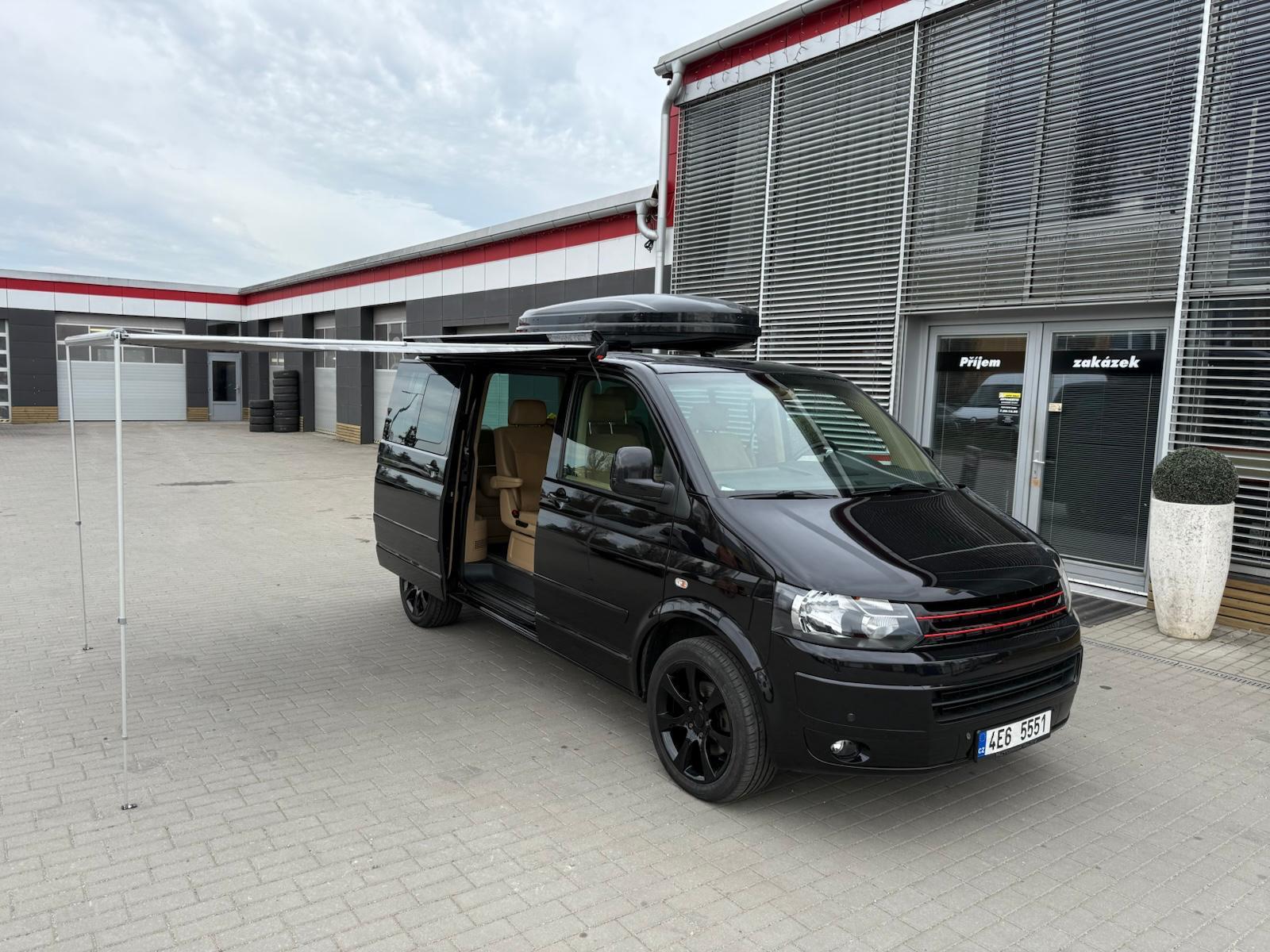 Volkswagen Multivan 2.5TDi, 128KW, 7MÍST,4X4,TEMP.