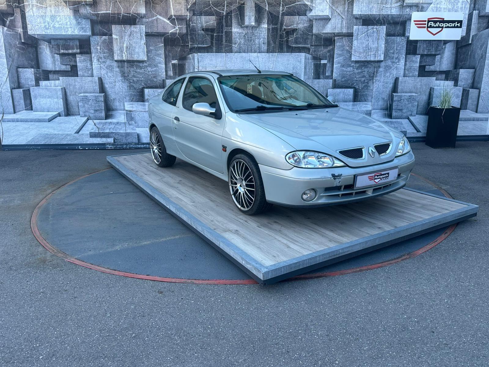 Renault Mégane 1.6i 79KW