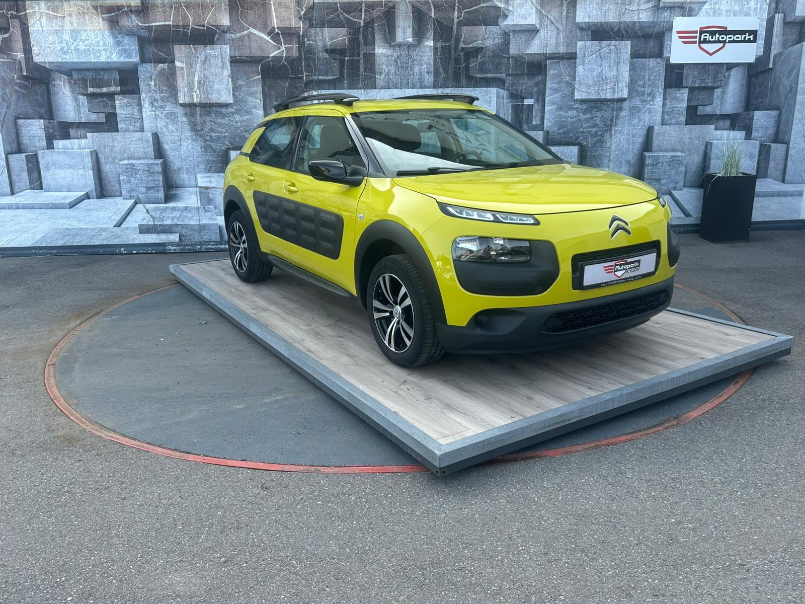Citroën C4 Cactus 1.2 PURETECH, 60KW, 1.MAJITEL