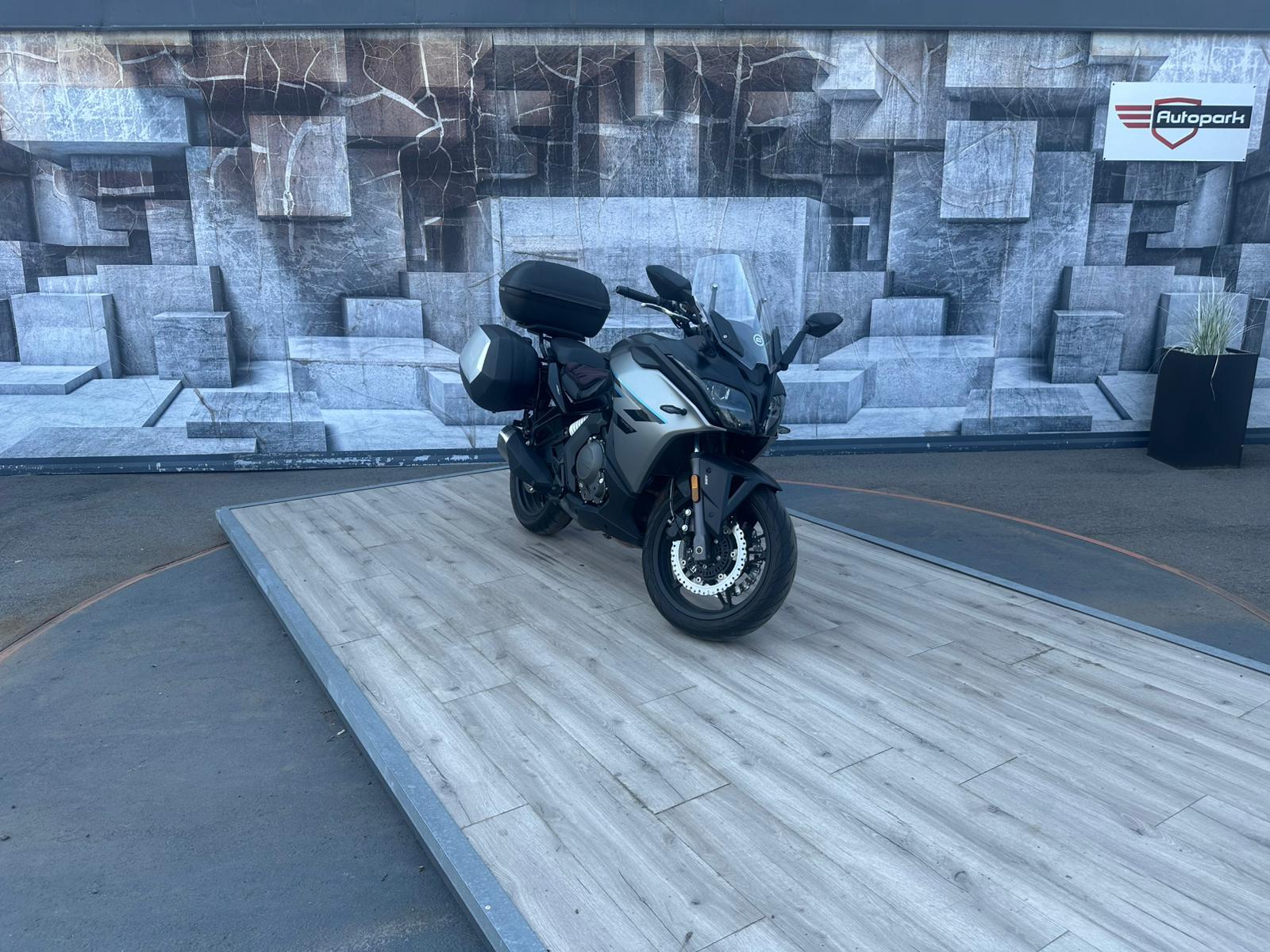 CFMOTO 650 GT