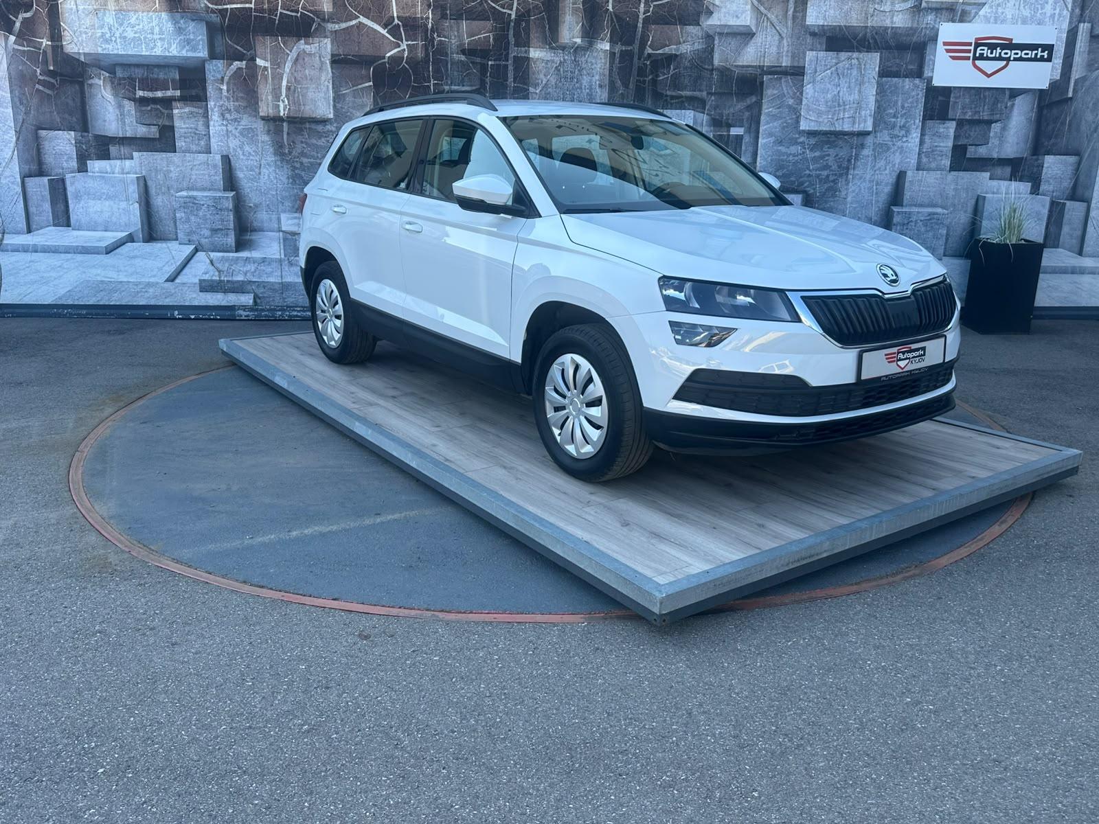 Škoda Karoq 1.6TDi,85KW,TEMP.,VYHŘ.SEDADLA