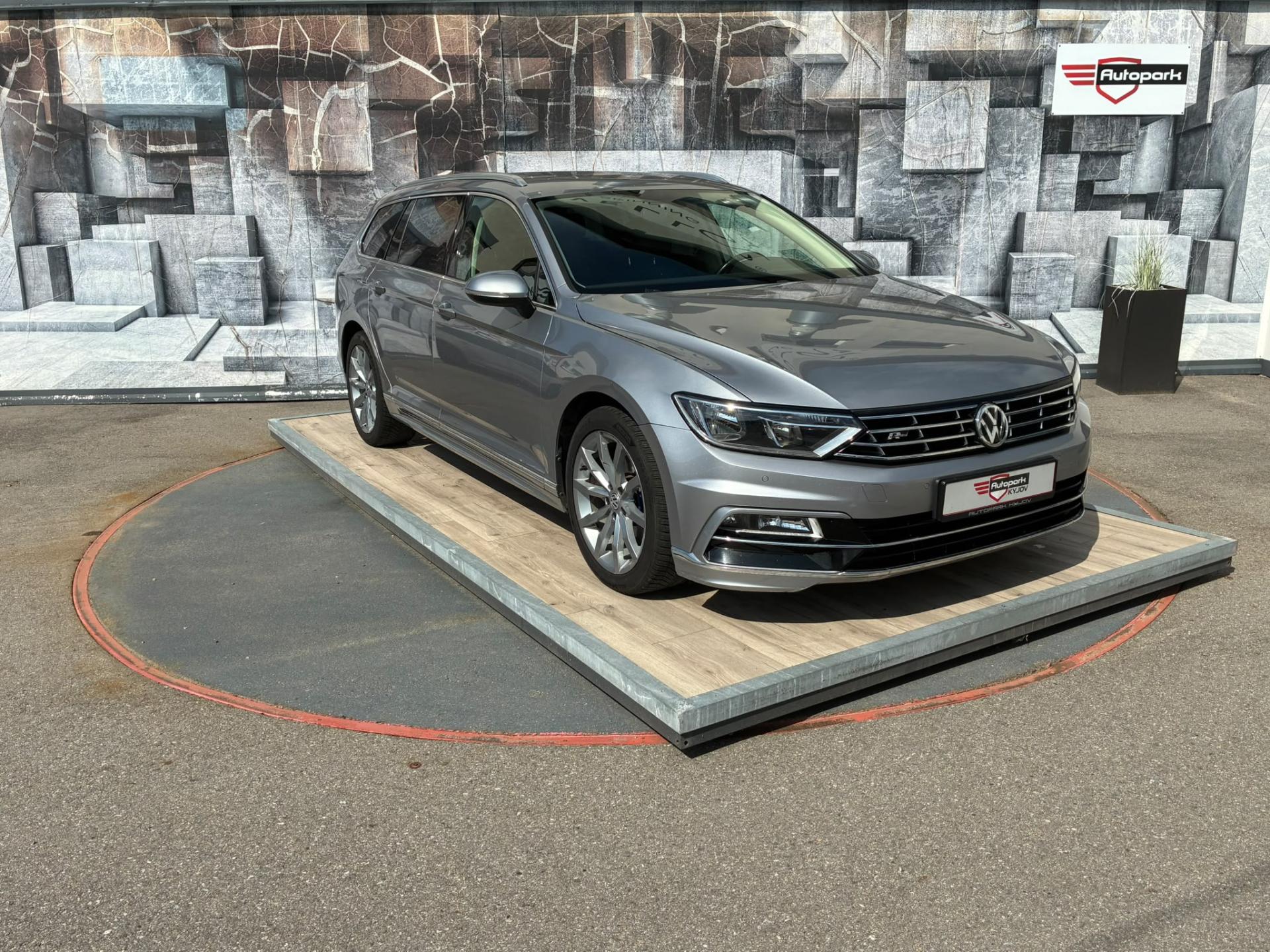 Volkswagen Passat 2.0TDi, 110KW, R-LINE, ACC,DPH