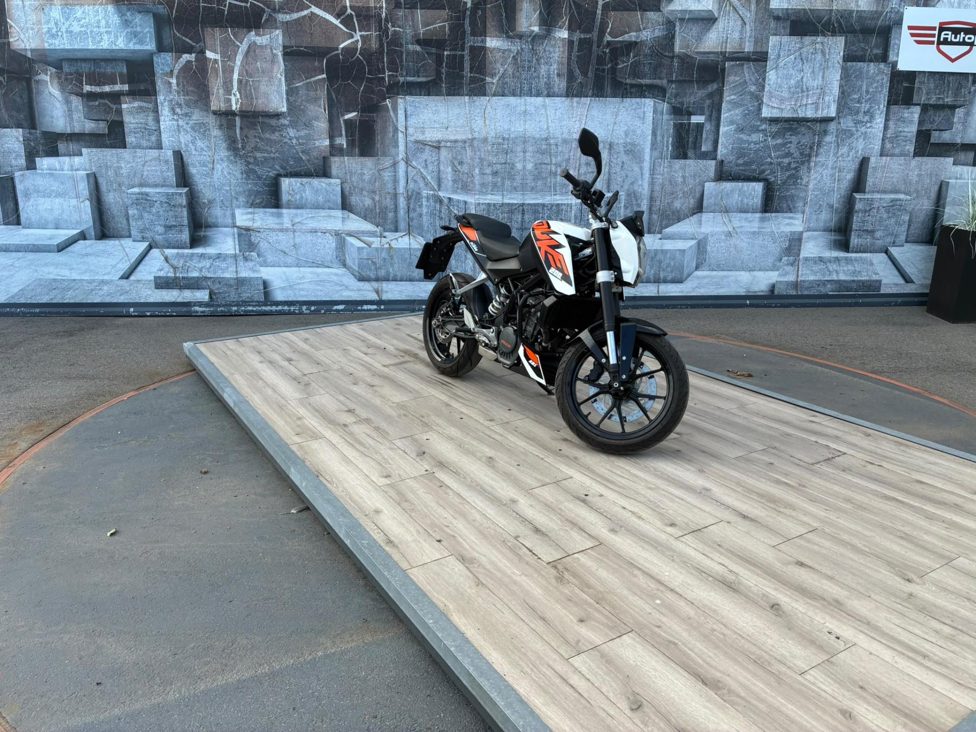 KTM 200 Duke