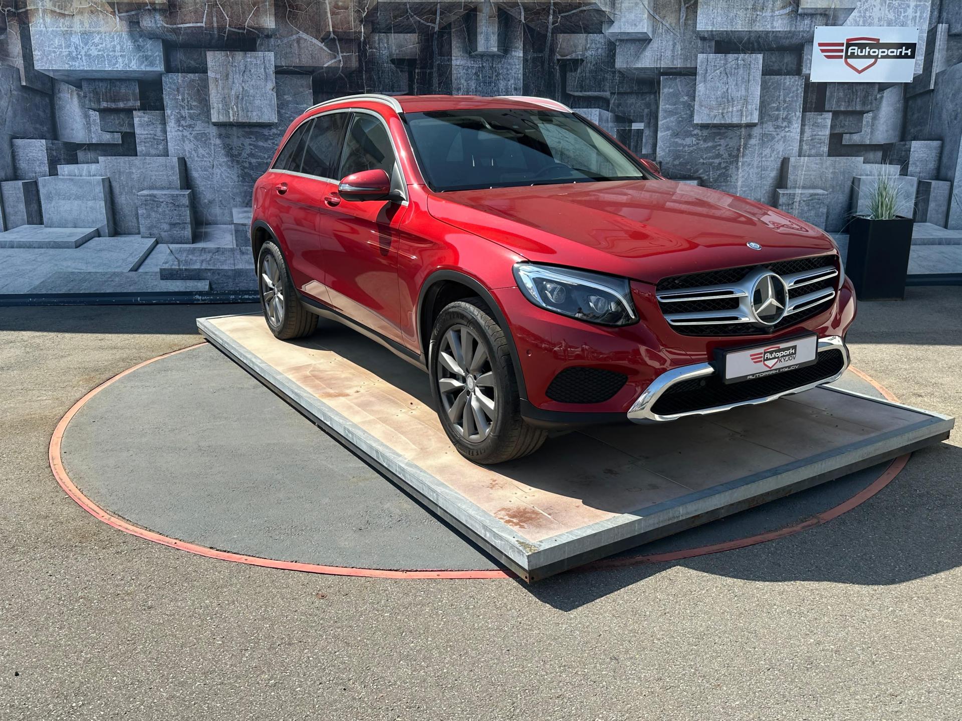 Mercedes-Benz GLC 250,