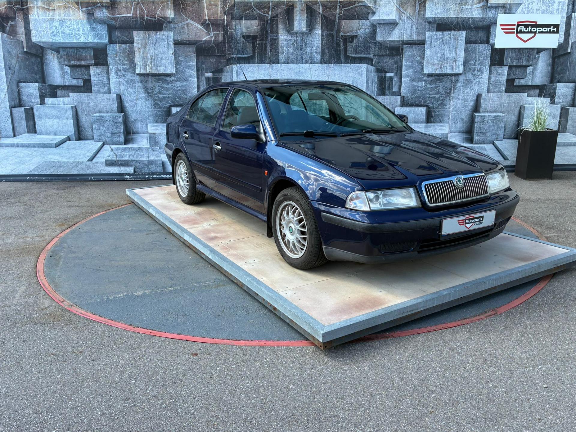 Škoda Octavia 1.9TDI, 66KW, 2x ALU KOLA