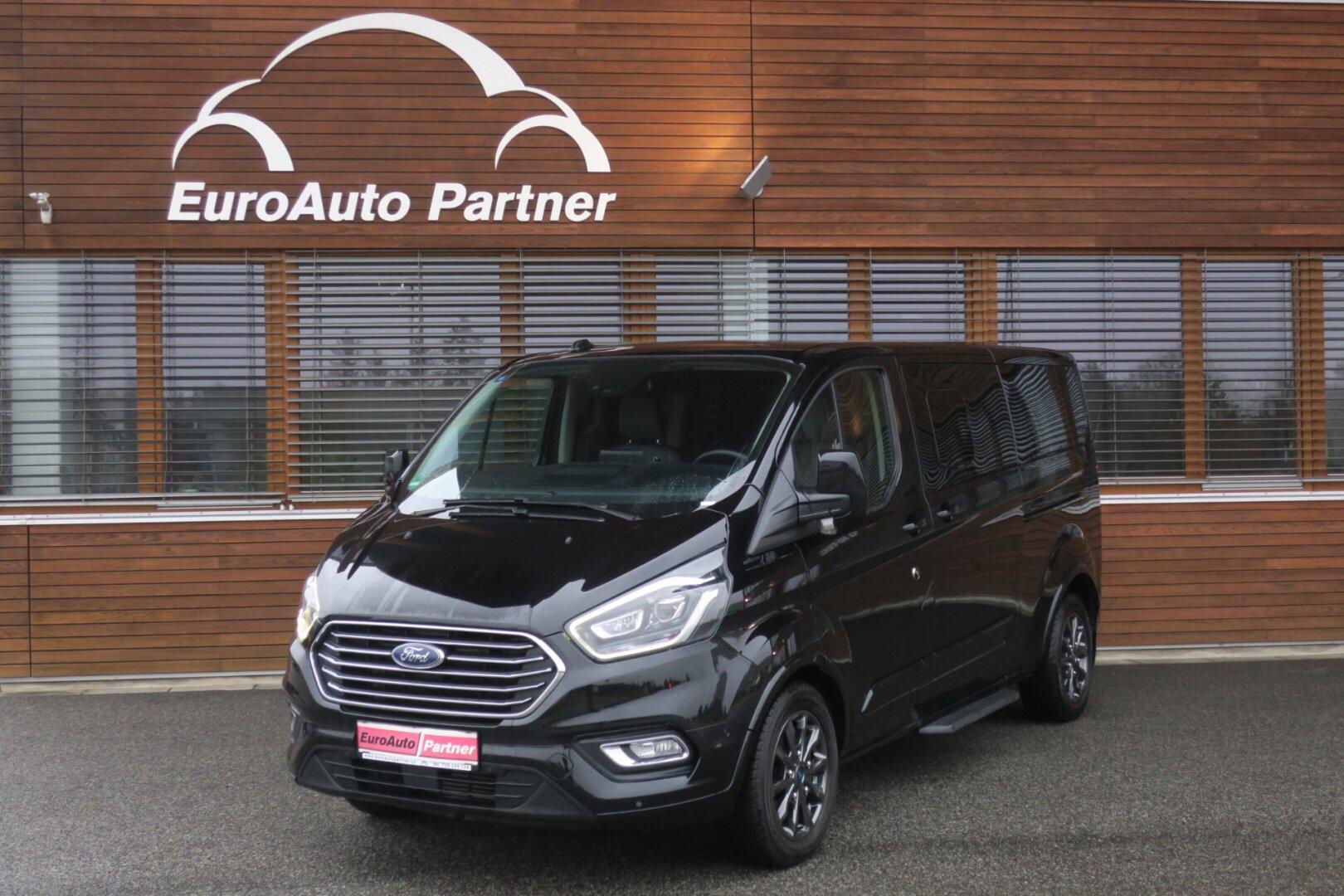 Ford Tourneo Custom 2.0 TDCi 320 L2 Titanium 8Míst