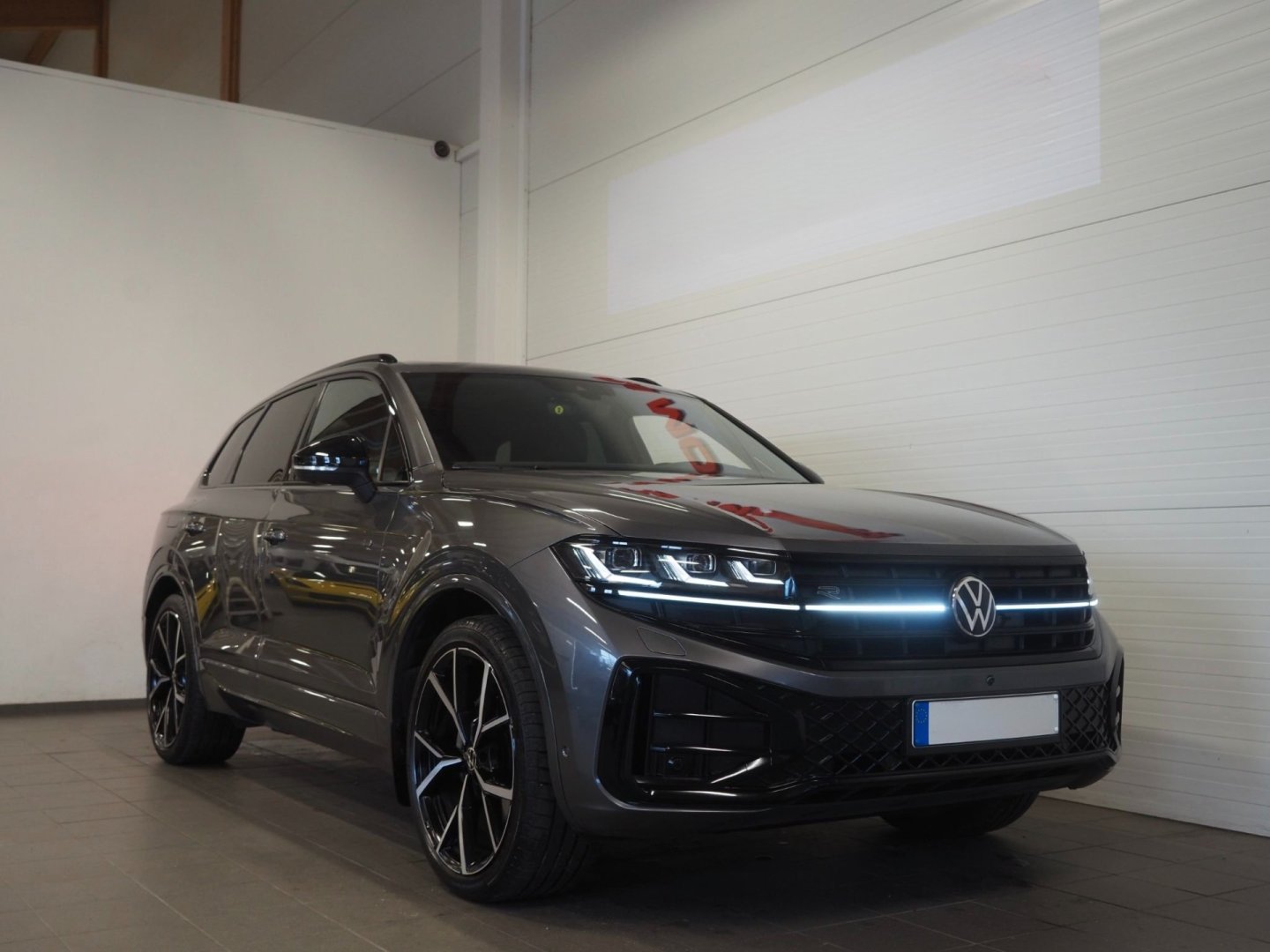 Volkswagen Touareg R-LINE 3,0TDI 210kW