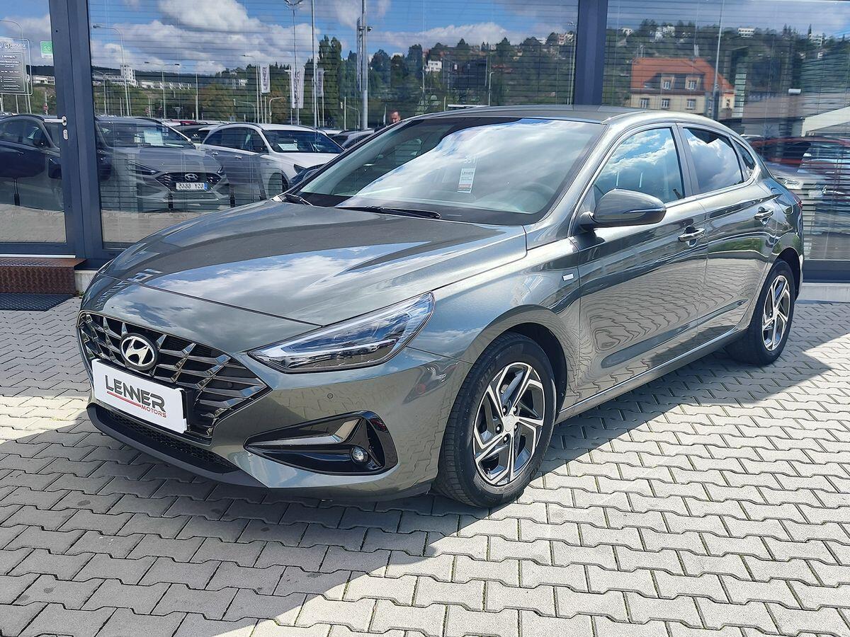 Hyundai i30 1.5 T-GDI/117kW Smart DCT