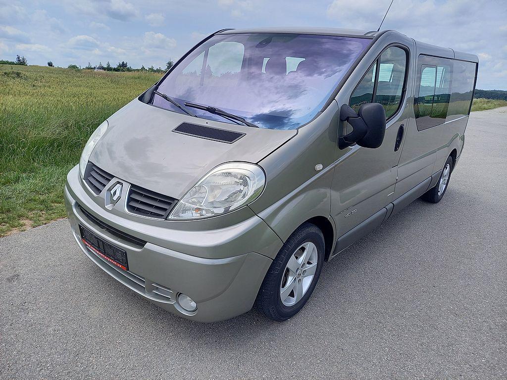 Renault Trafic 2.5 DCi-6.míst-Passenger-Long