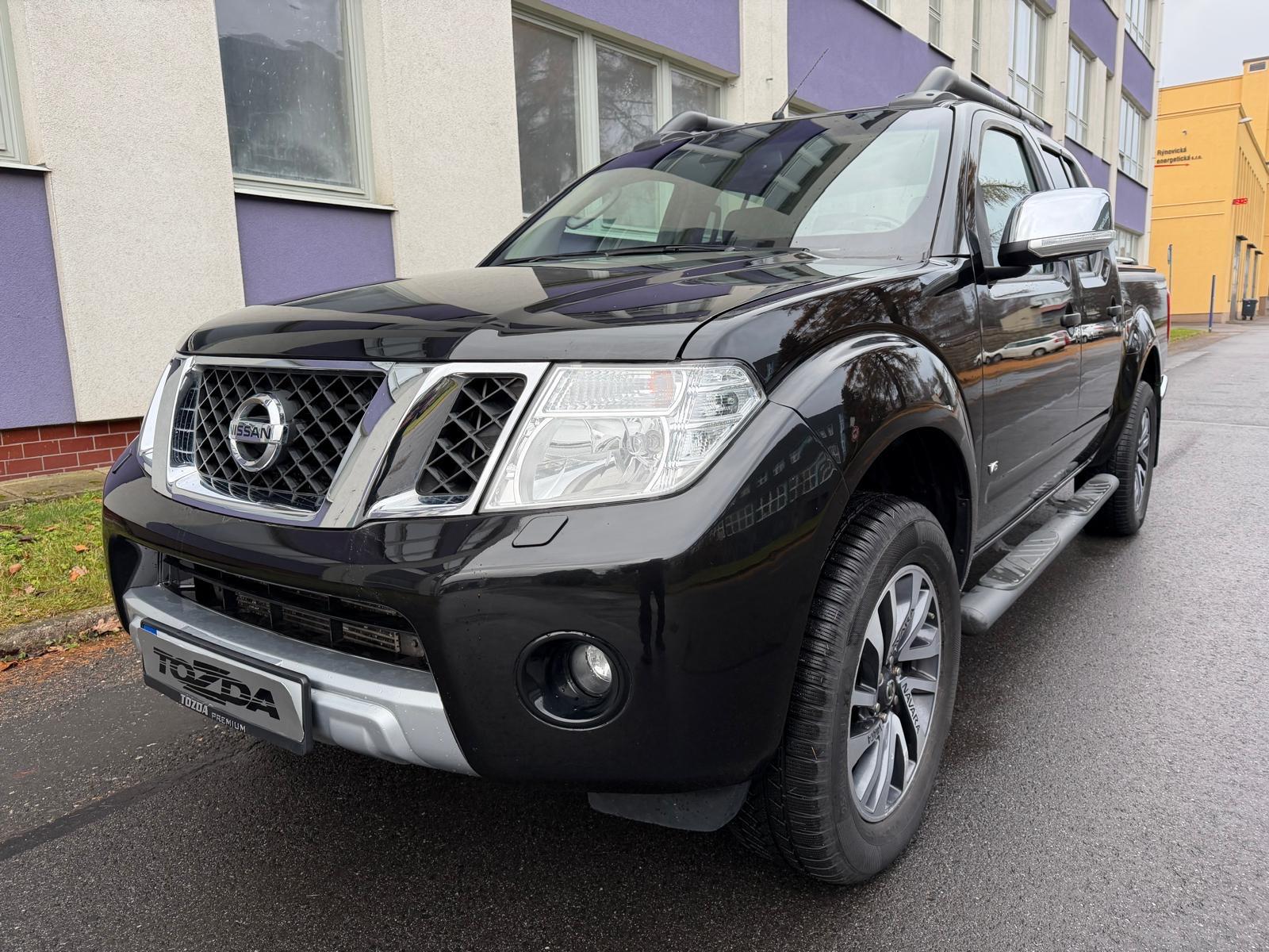 Nissan Navara 3,0 DCi V6 4WD/automat/35 tkm