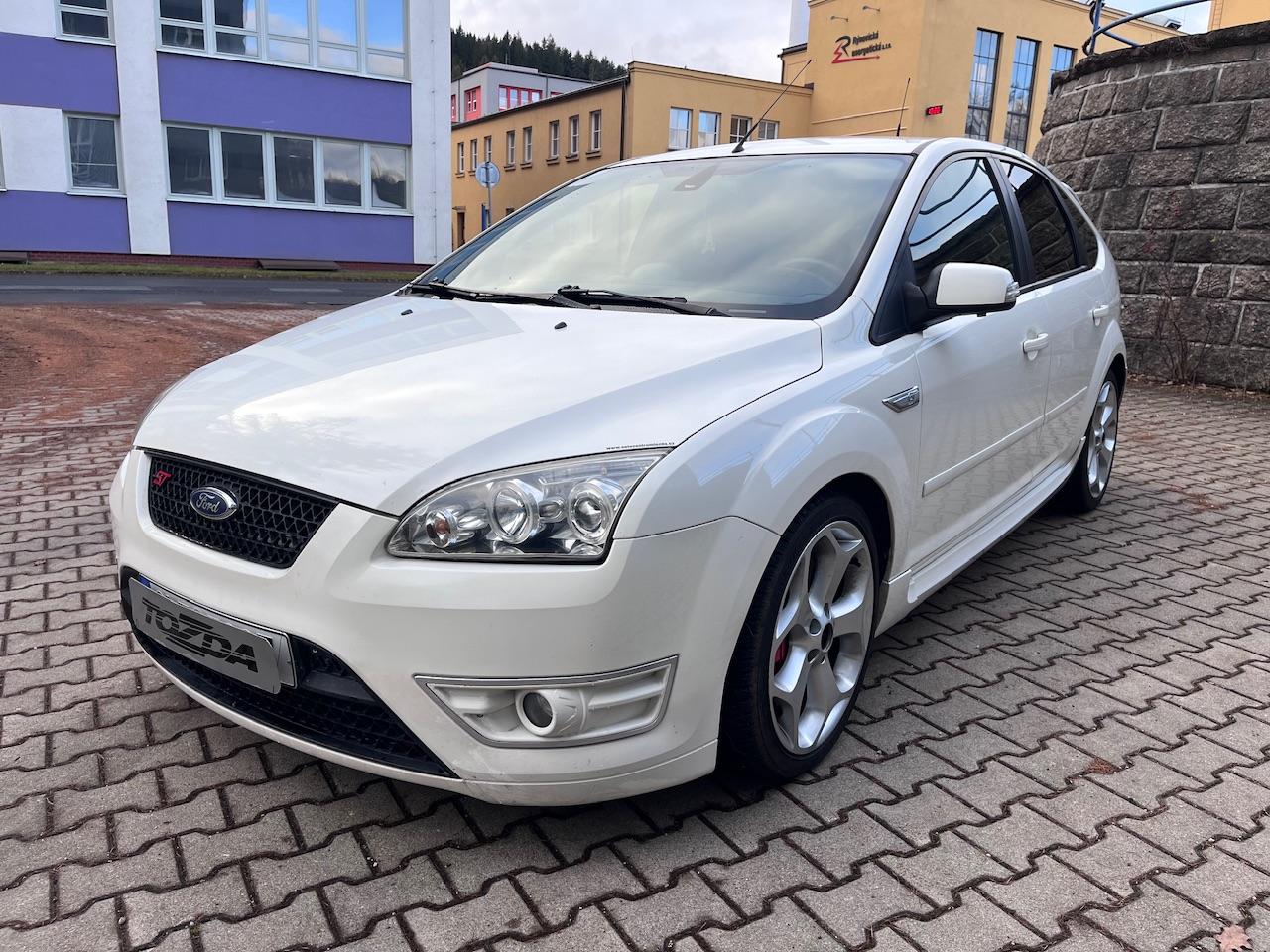 Ford Focus 2,5 ST / servis.historie /