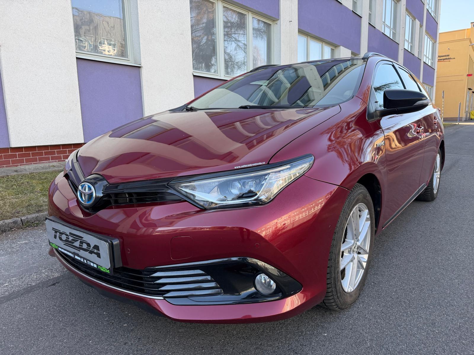 Toyota Auris 1,8 hybrid /1.maj./DPH/servis.