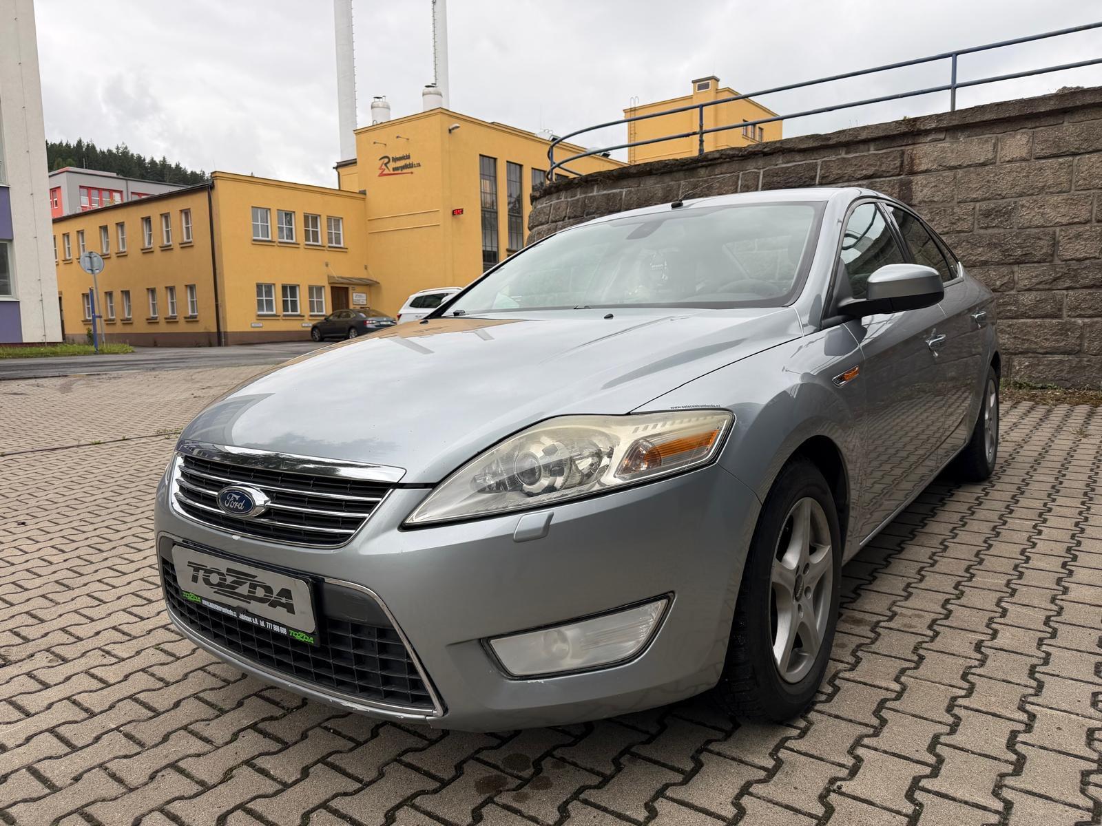 Ford Mondeo 2,0i 16V Ghia