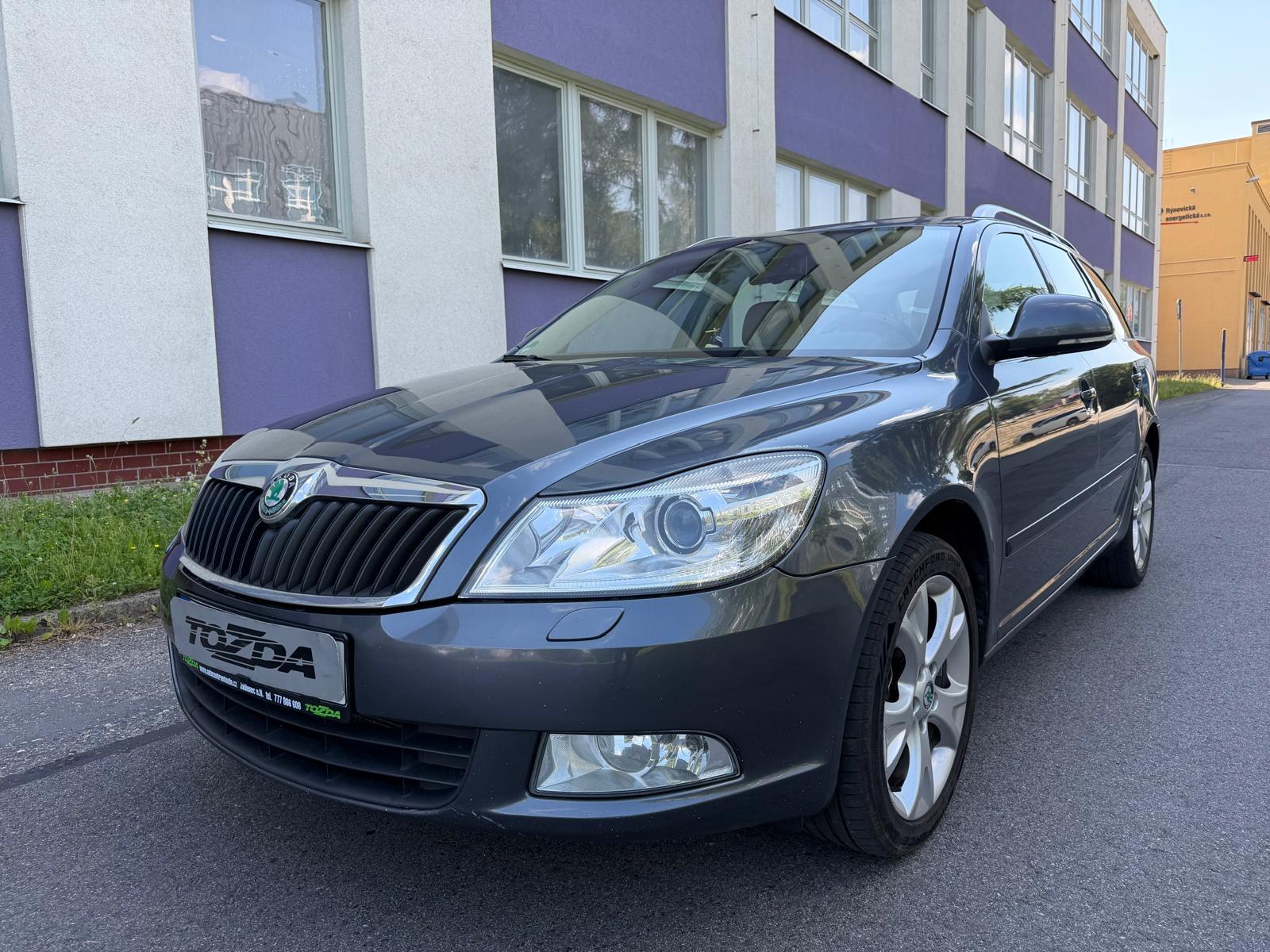 Škoda Octavia 2,0 TDi combi / servis.kn. /