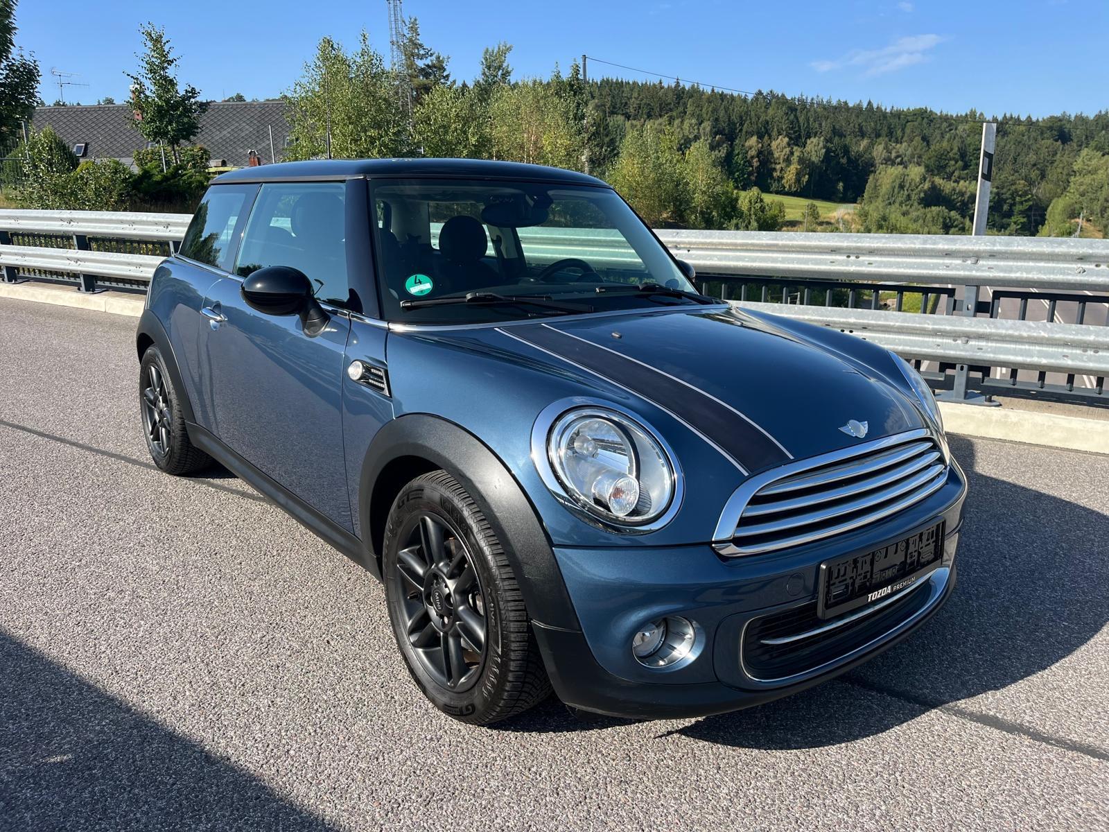 Mini Cooper 1,6 i / 90 kW / Horizon Blue