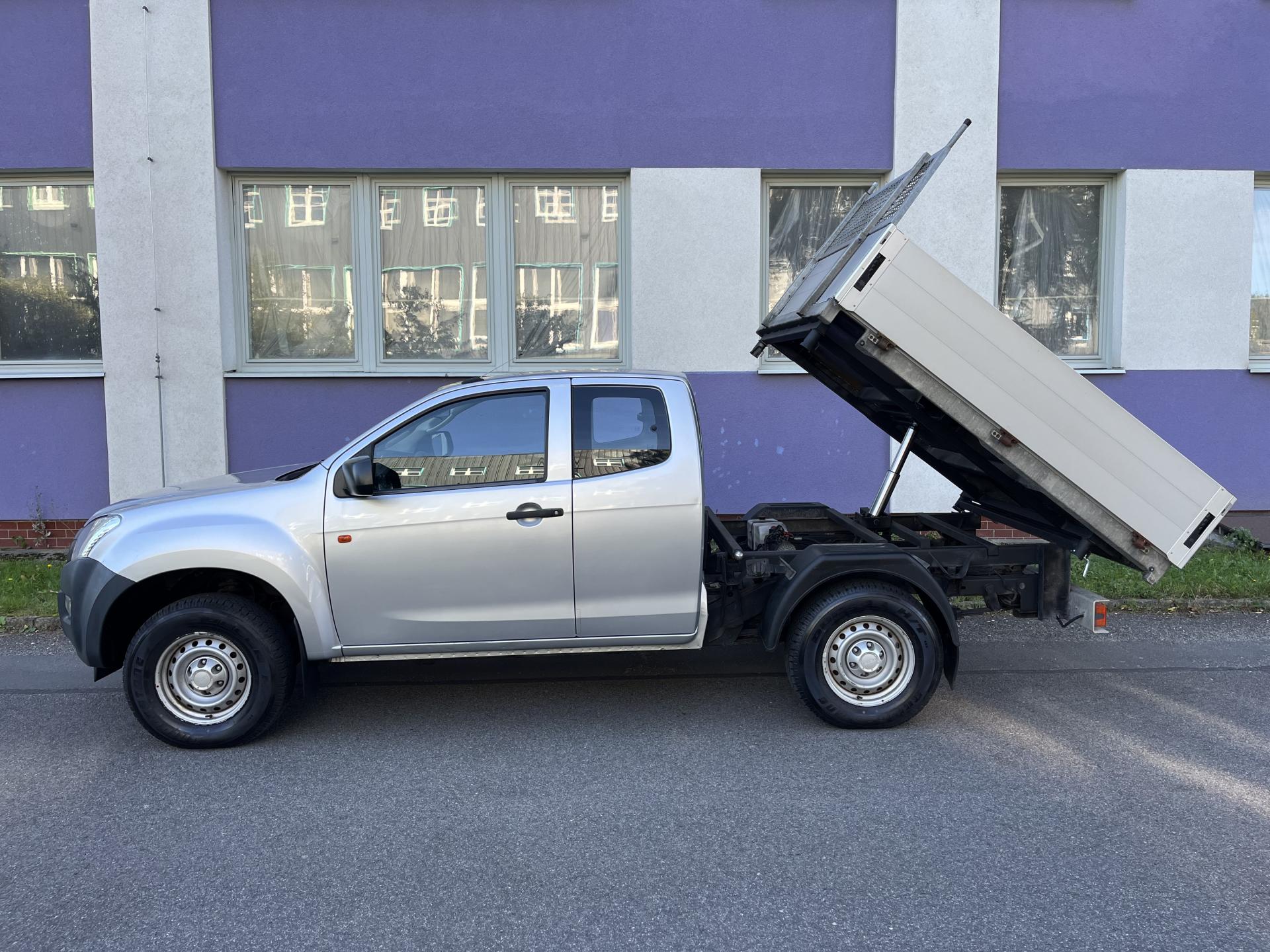 Isuzu D-Max 2,5 TD 4WD 3-stranná sklopka