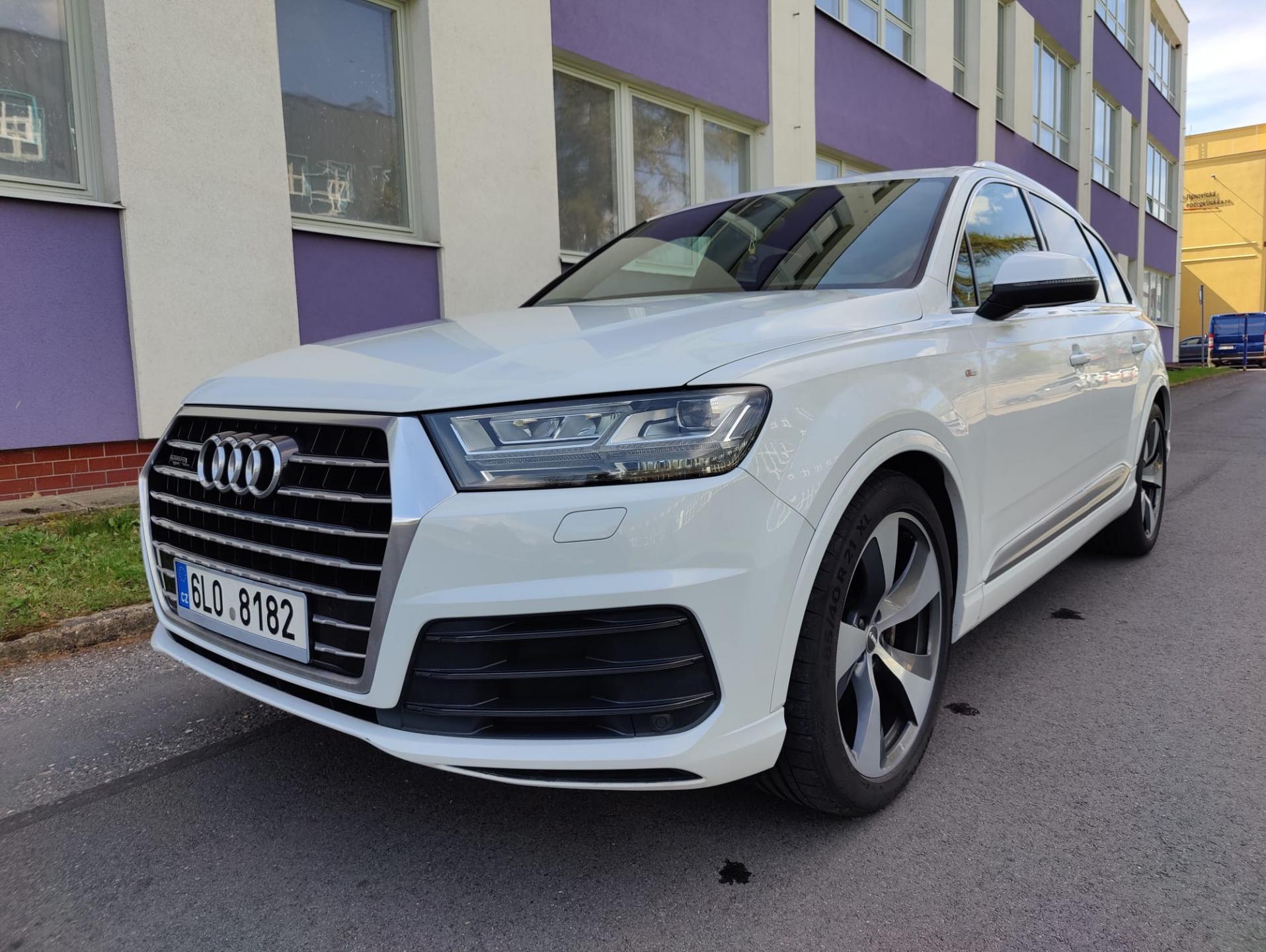 Audi Q7 3,0 TDI 4x4/3xS-line / servis.