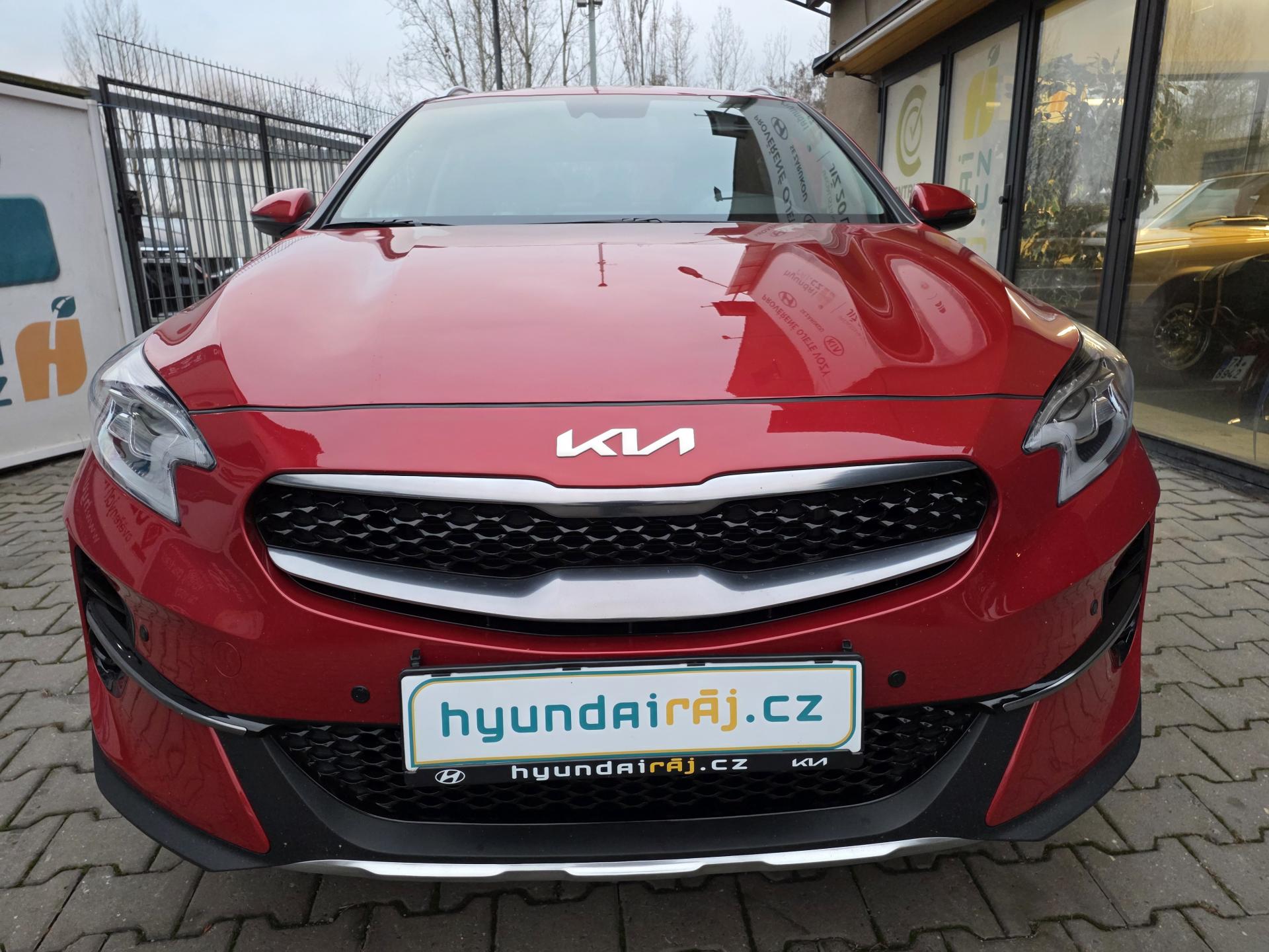Kia XCeed 1.5-V ZÁRUCE-AUTOMAT-TOP STAV