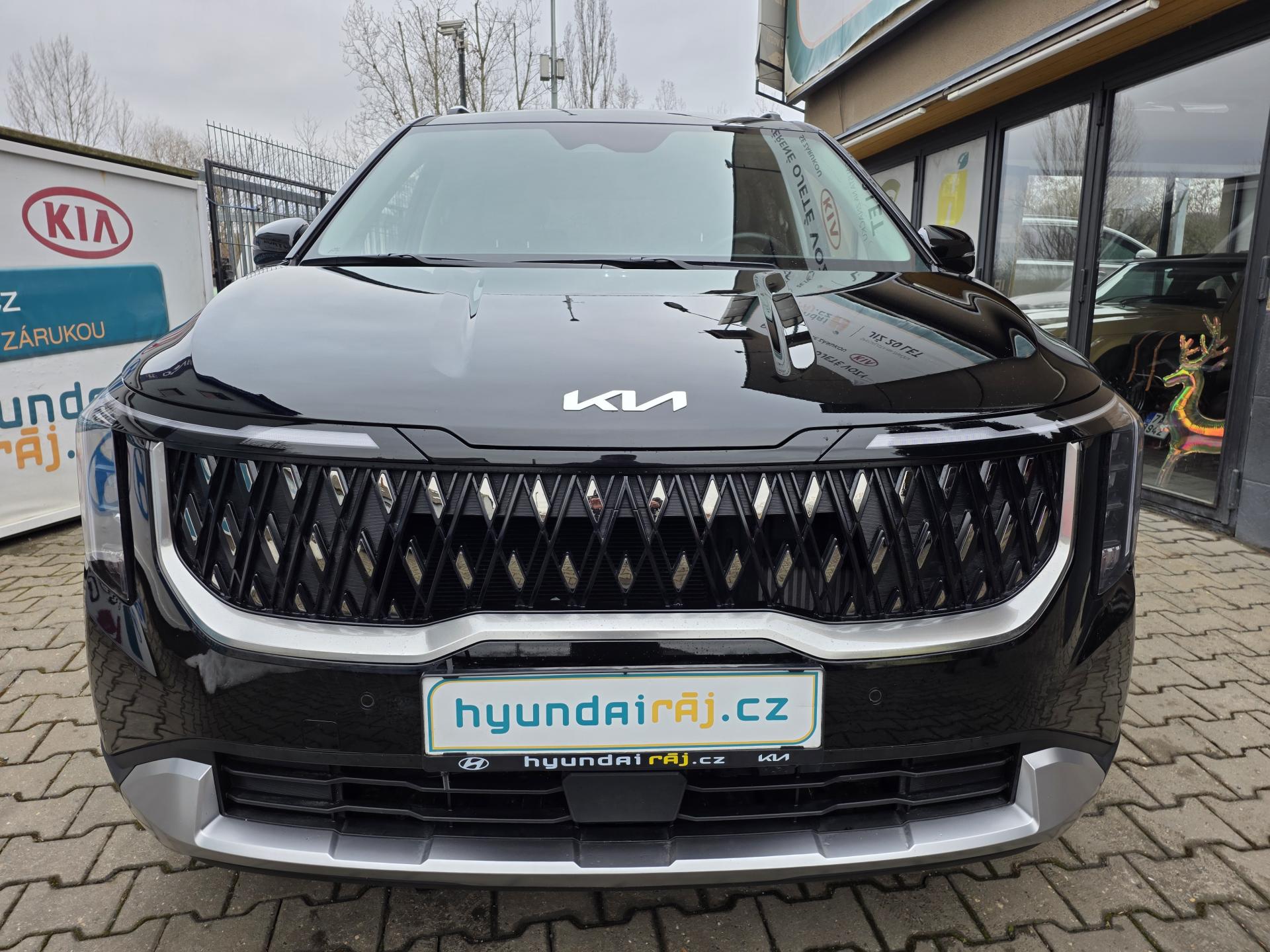Kia Carnival 2.2-9 MÍST-DPH-KŮŽE