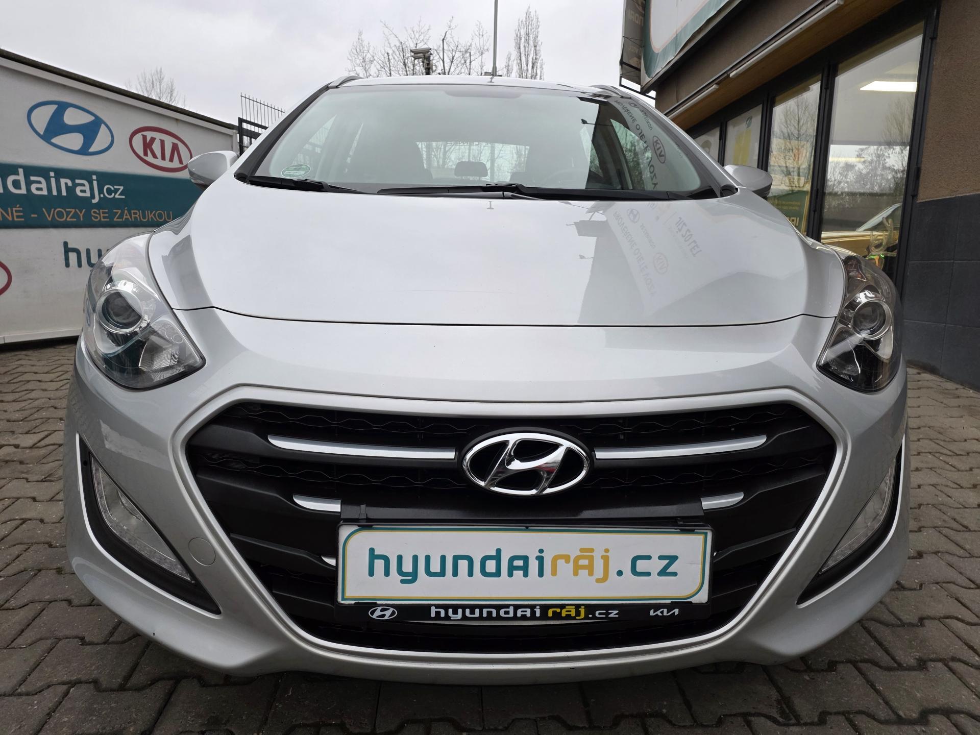 Hyundai i30 1.6-VYHŘÍVANÝ VOLANT+SEDADLA