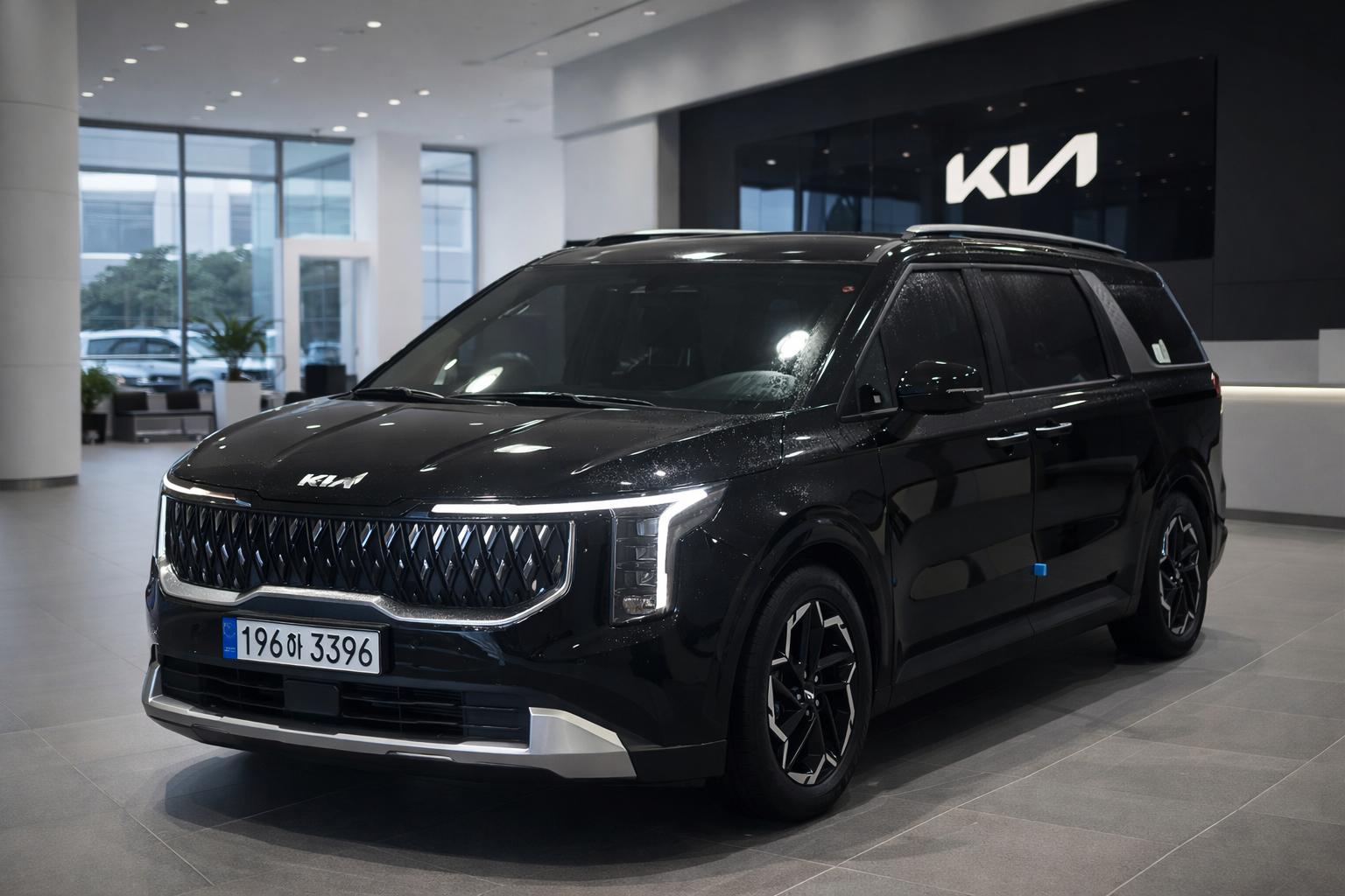 Kia Carnival 2.2-9MÍST-NA CESTĚ