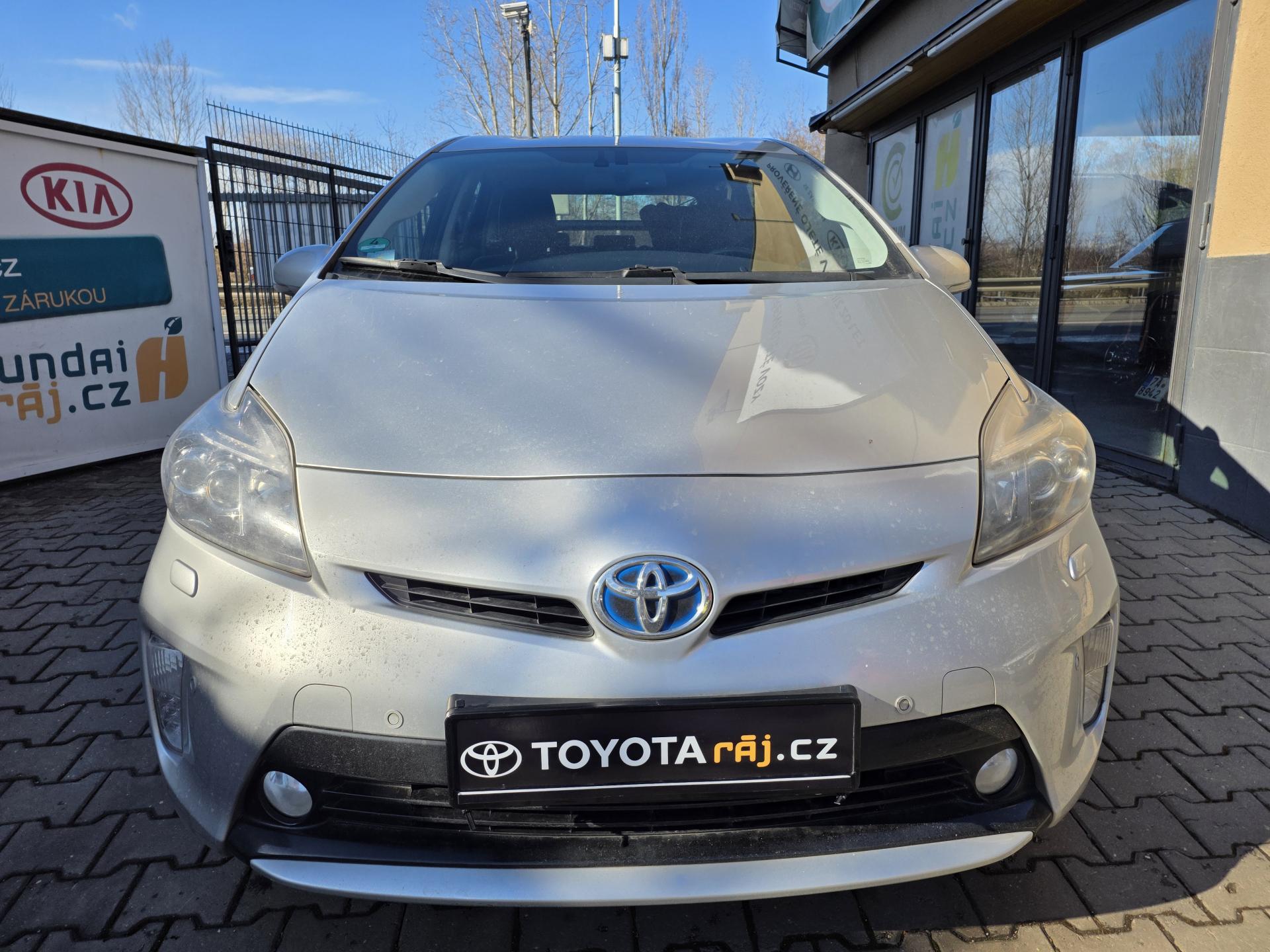 Toyota Prius 1.8-HYBRID-spotř.5l/100km