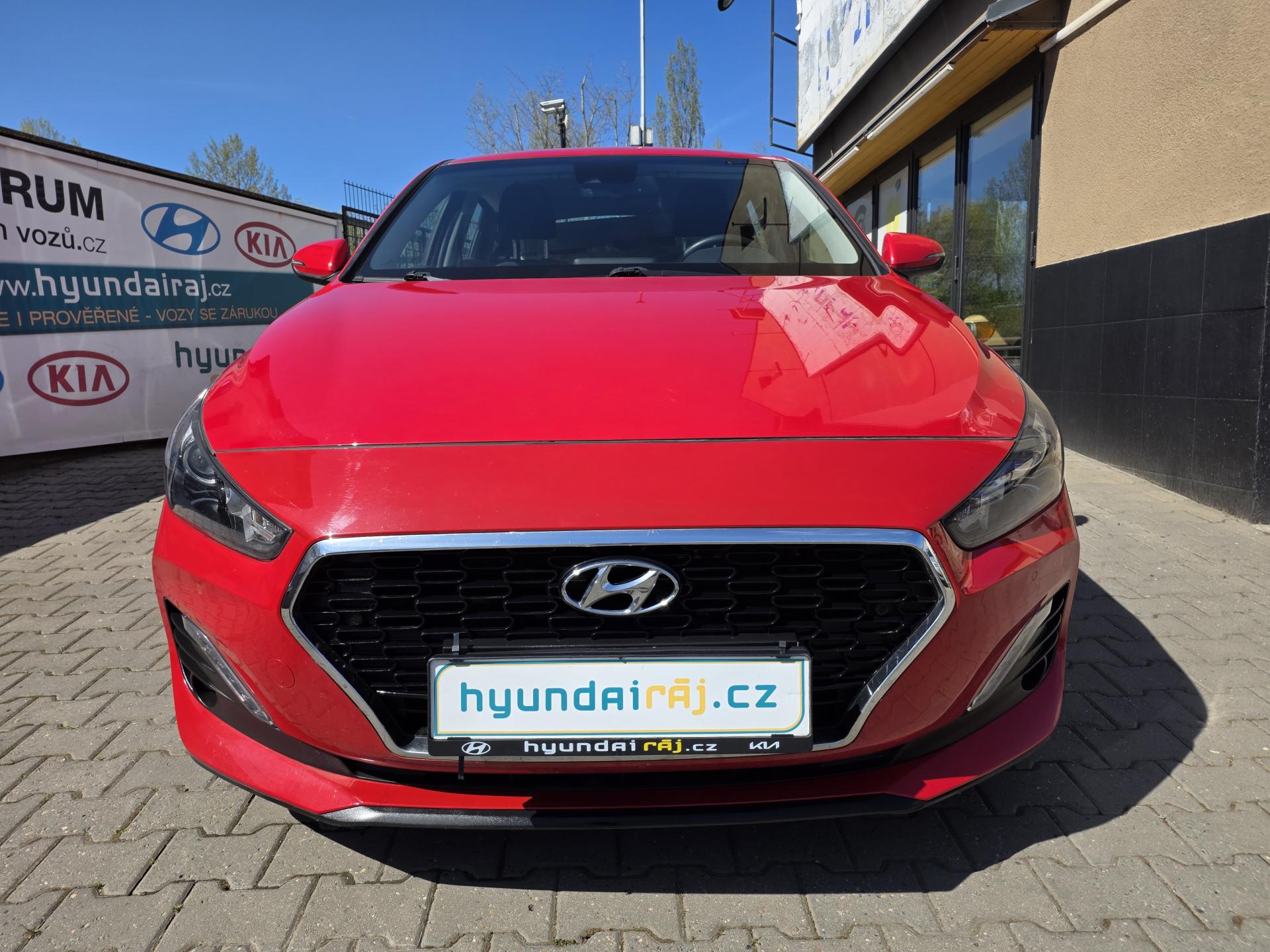Hyundai i30 1.4-FASTBACK-103KW-NÍZKÉ KM