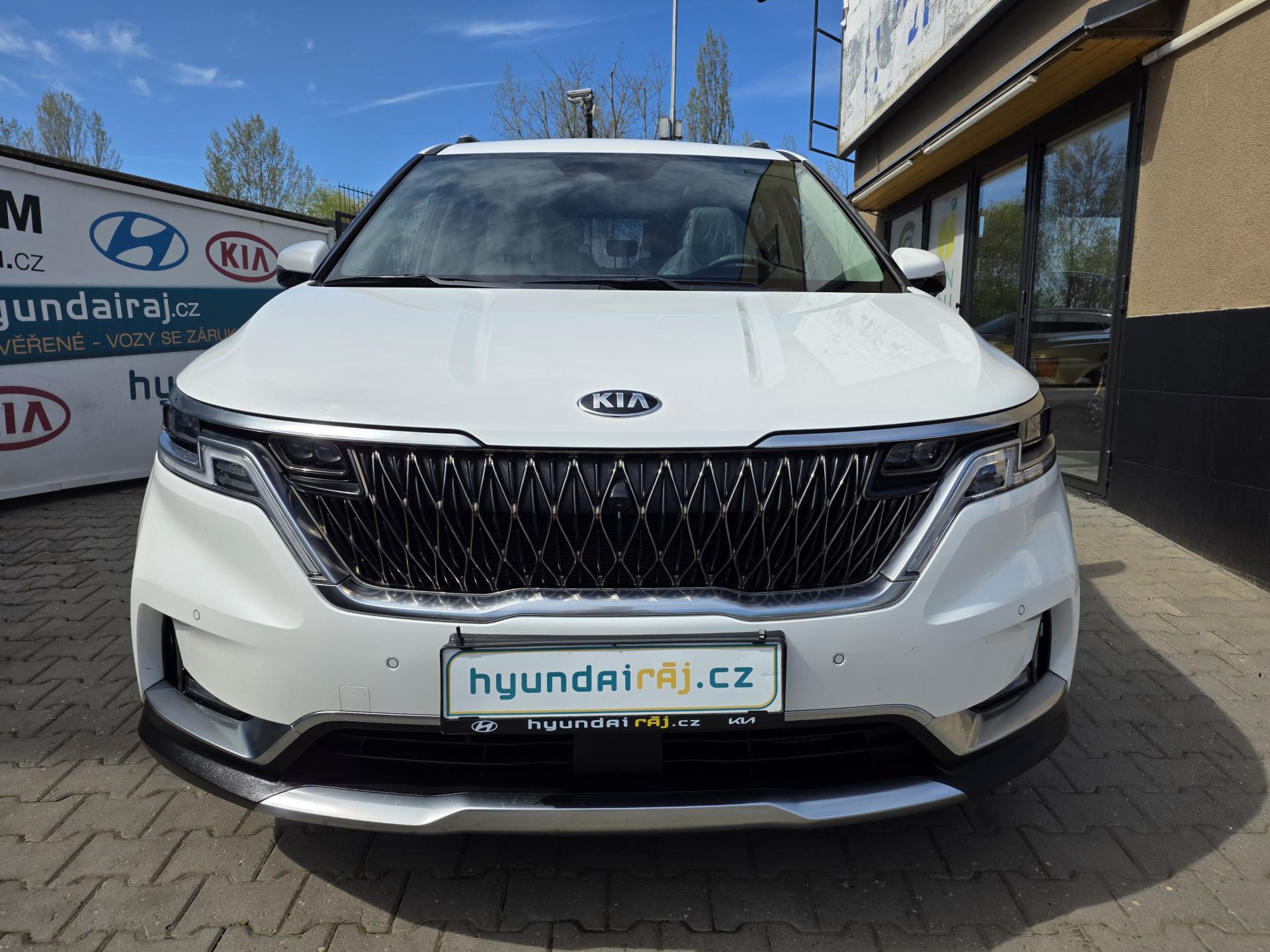 Kia Carnival 2.2-7míst-TOP VÝBAVA-2xLCD