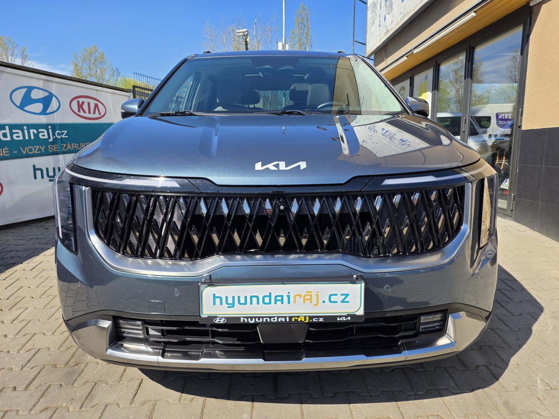 Kia Carnival 2.2-7MÍST-IHNED K ODBĚRU