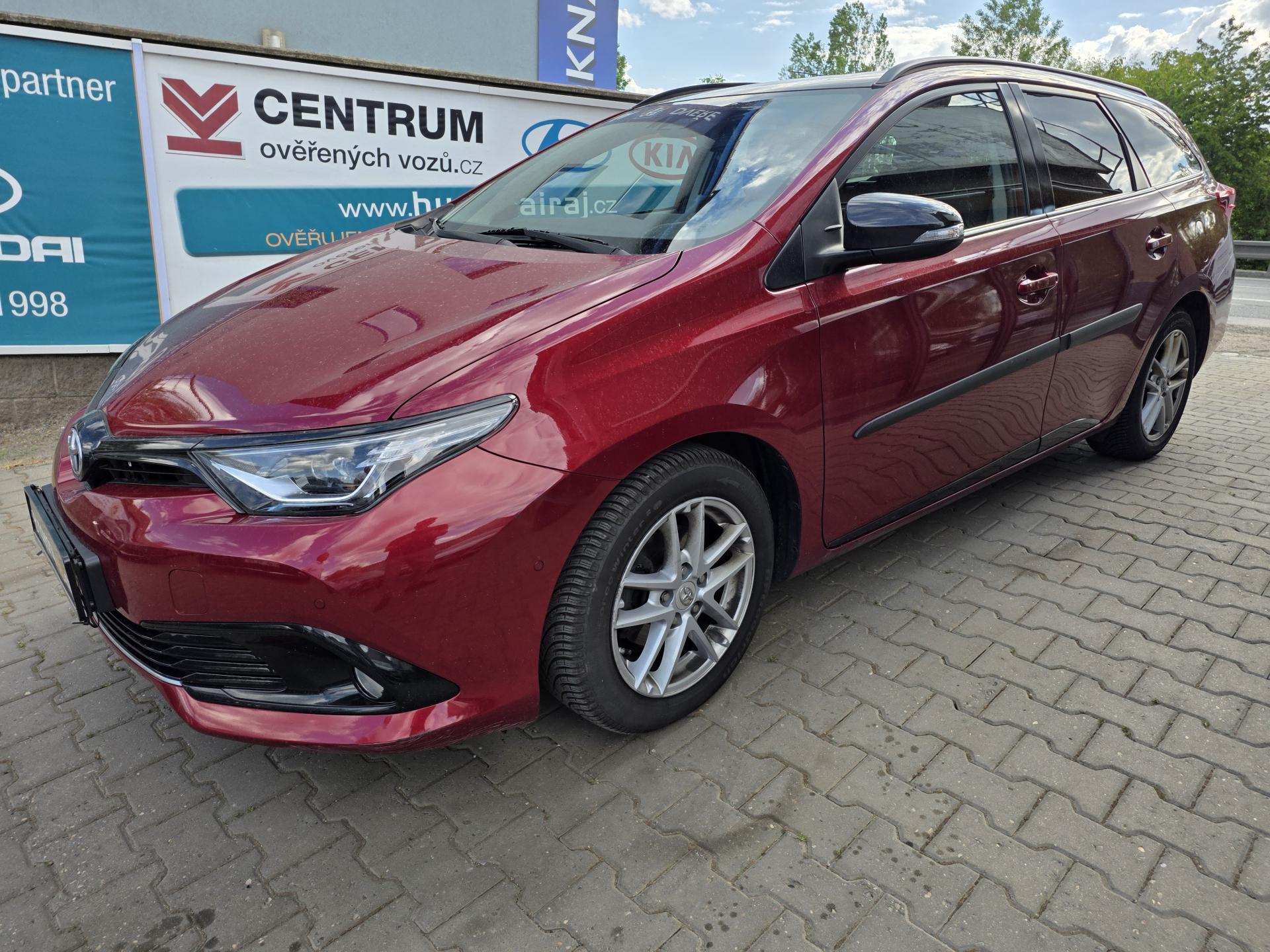 Toyota Auris 1.6-SELECTION-TAŽNÉ-KAMERA