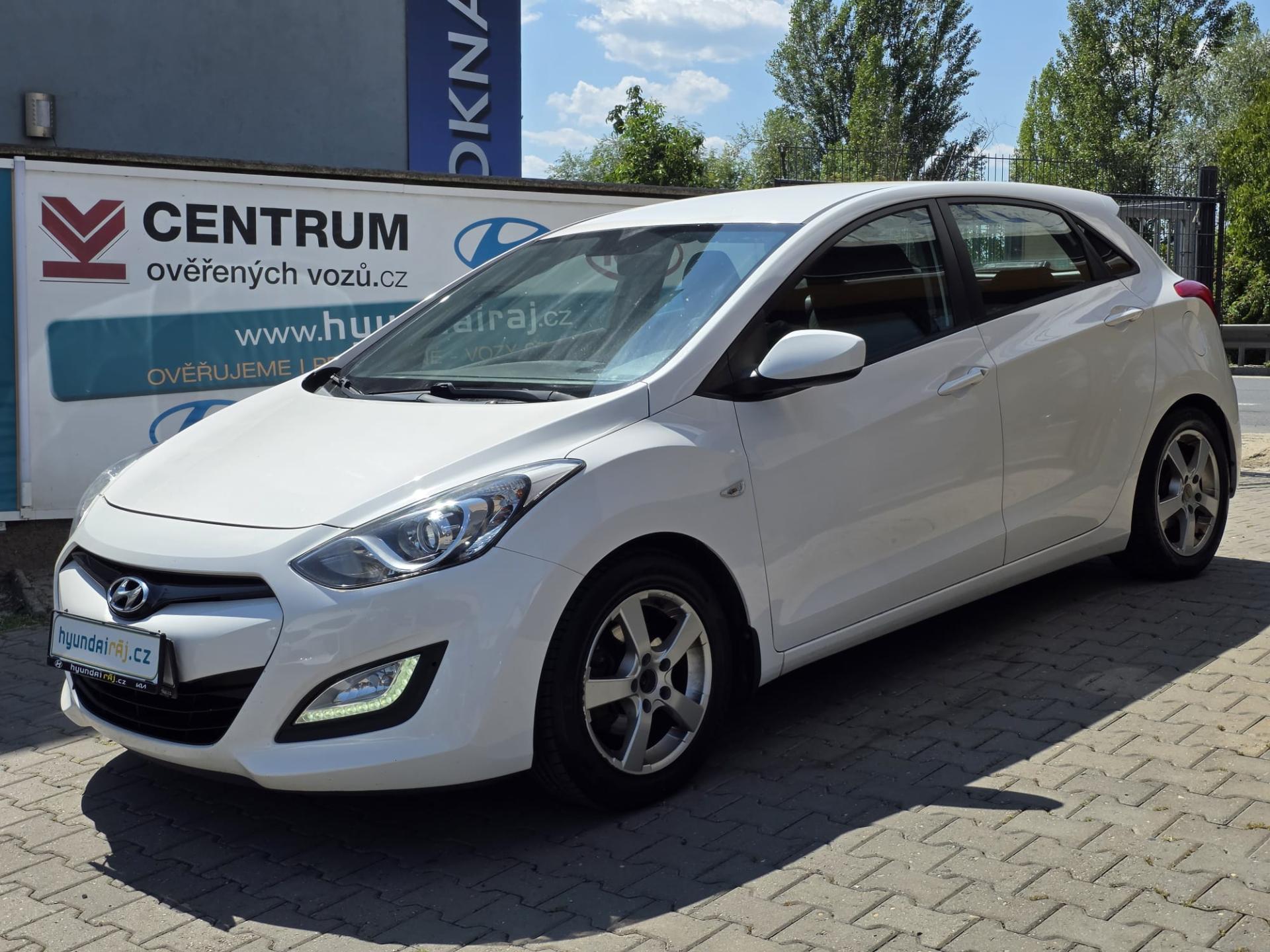 Hyundai i30 1.4-NÍZKÉ KM-KLIMA-ALU