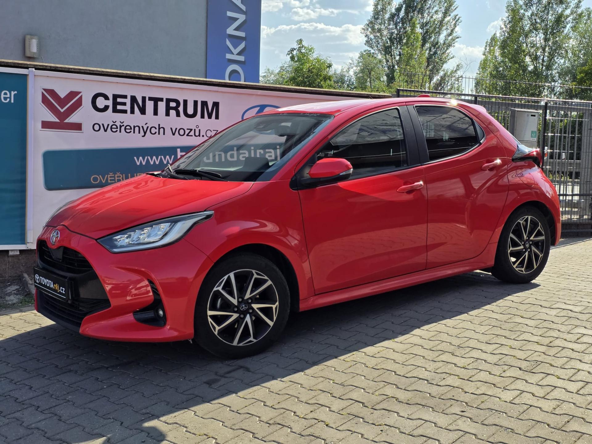 Toyota Yaris 1.5-V ZÁRUCE-1.MAJITEL-AUTOMAT