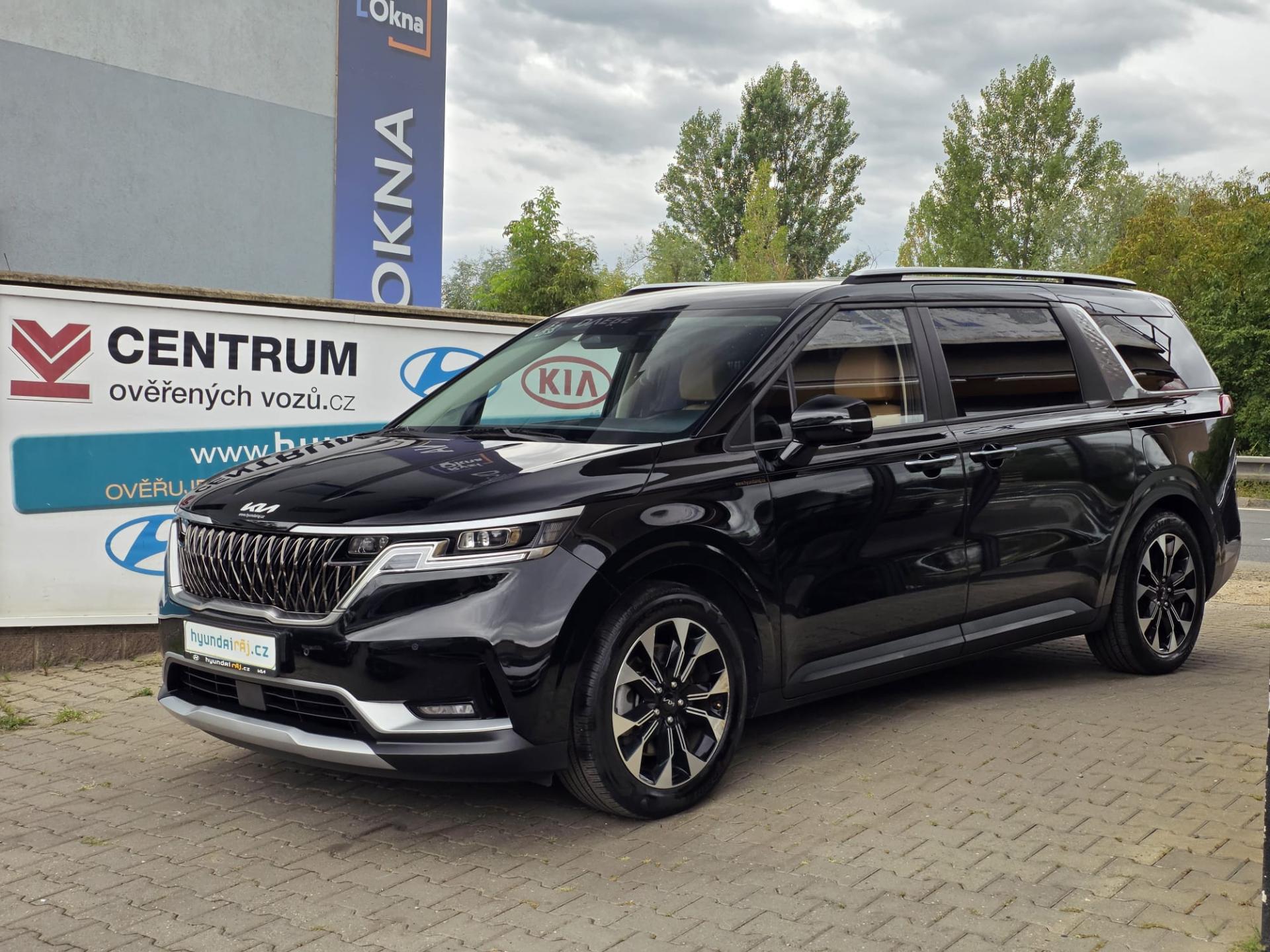 Kia Carnival 2.2-9 míst-SKLADEM