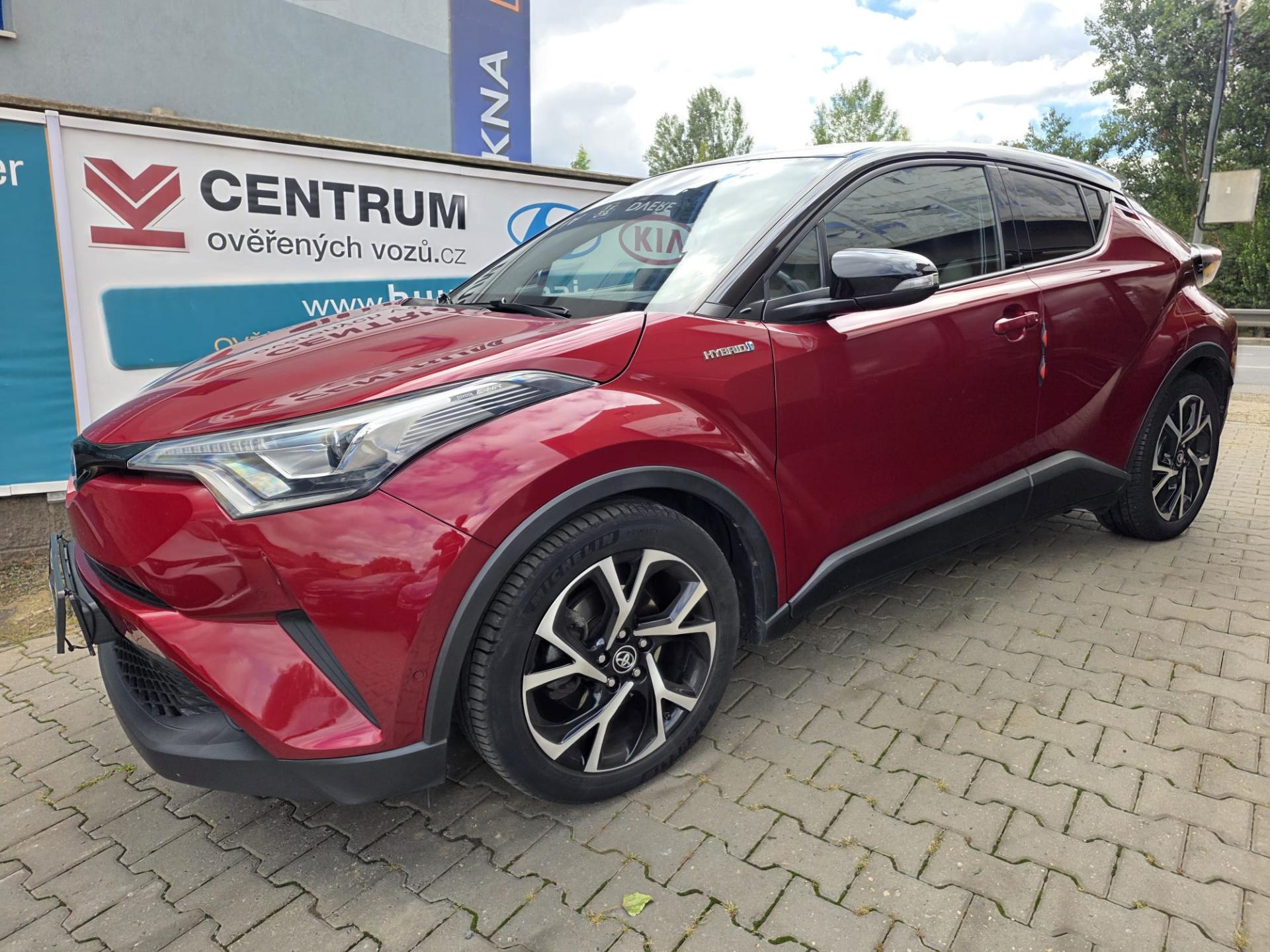 Toyota C-HR 1.8-HYBRID-AUTOMAT-TOP VÝBAVA