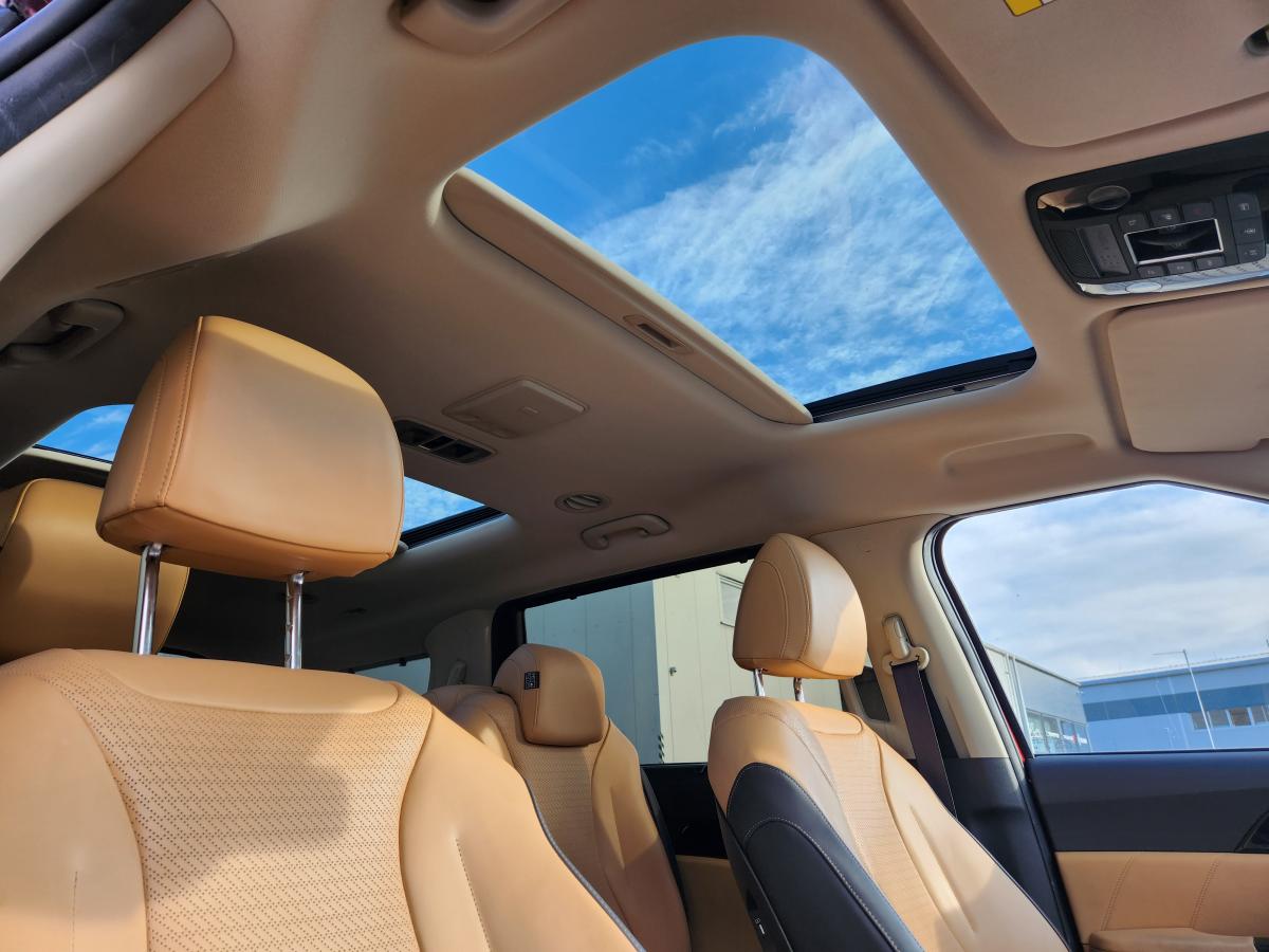 Kia Carnival 9 míst-REZERVACE