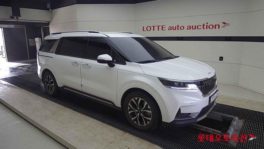 Kia Carnival 2.2-VŮZ NA CESTĚ