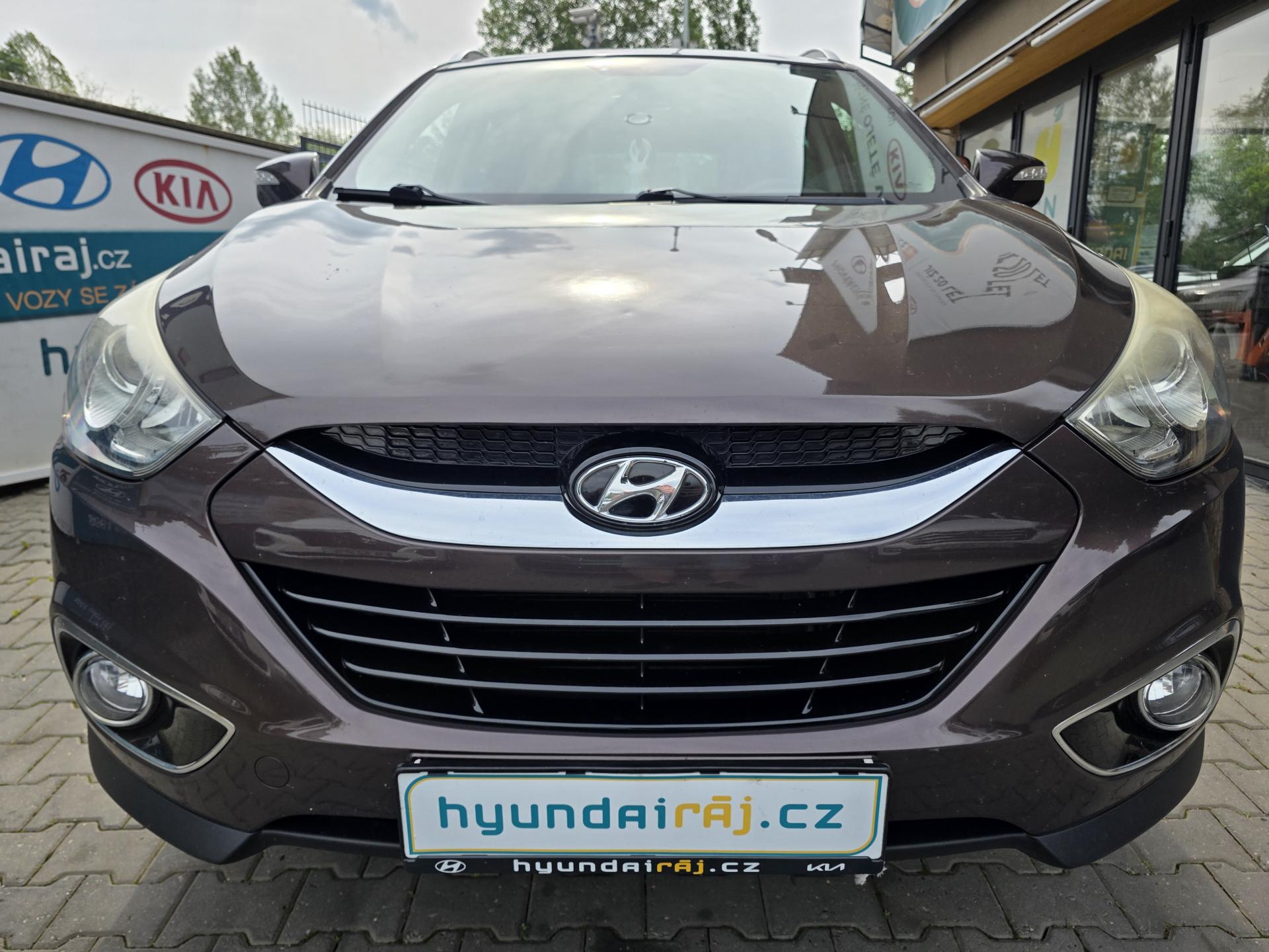Hyundai ix35 2.0-4x4-TAŽNÉ 2t-POLOKŮŽE