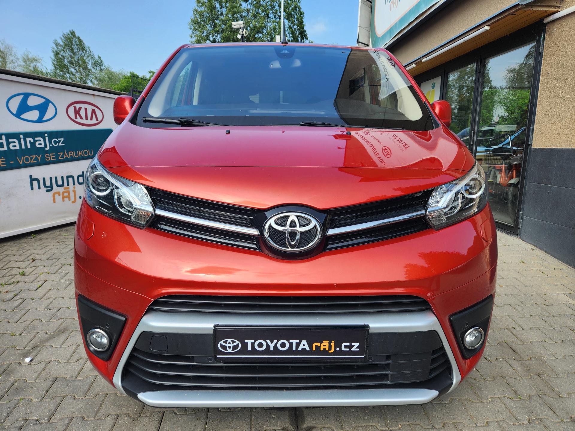 Toyota ProAce 2.0-ZÁRUKA-AUTOMAT-8 MÍST-DPH