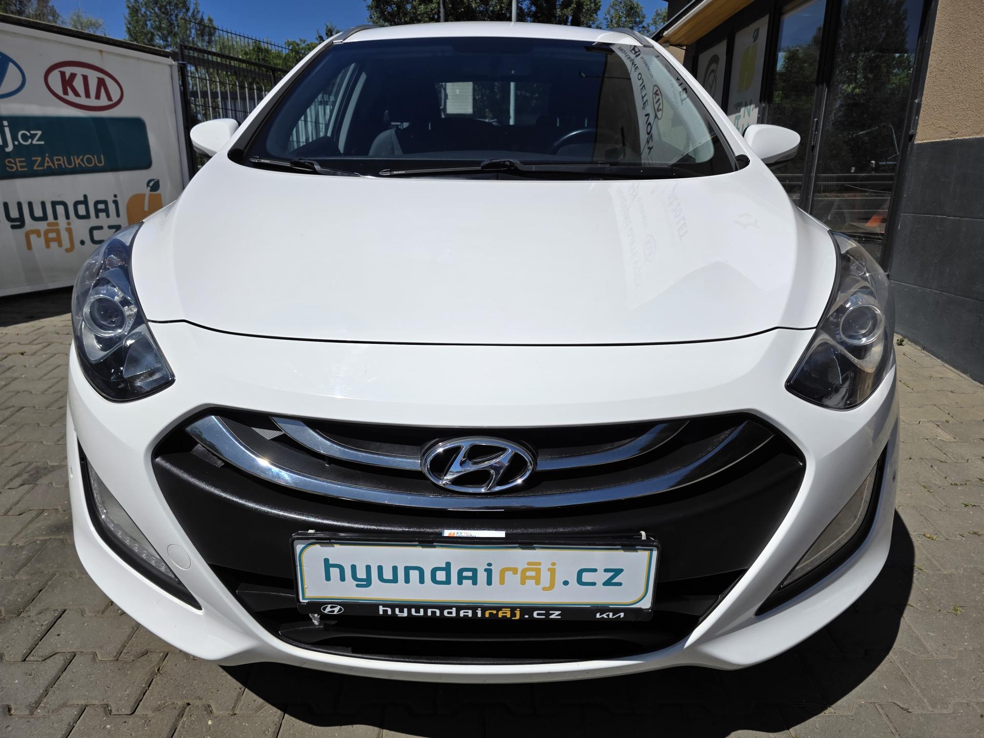 Hyundai I30 1.6-KAMERA-NÍZKÉ KM