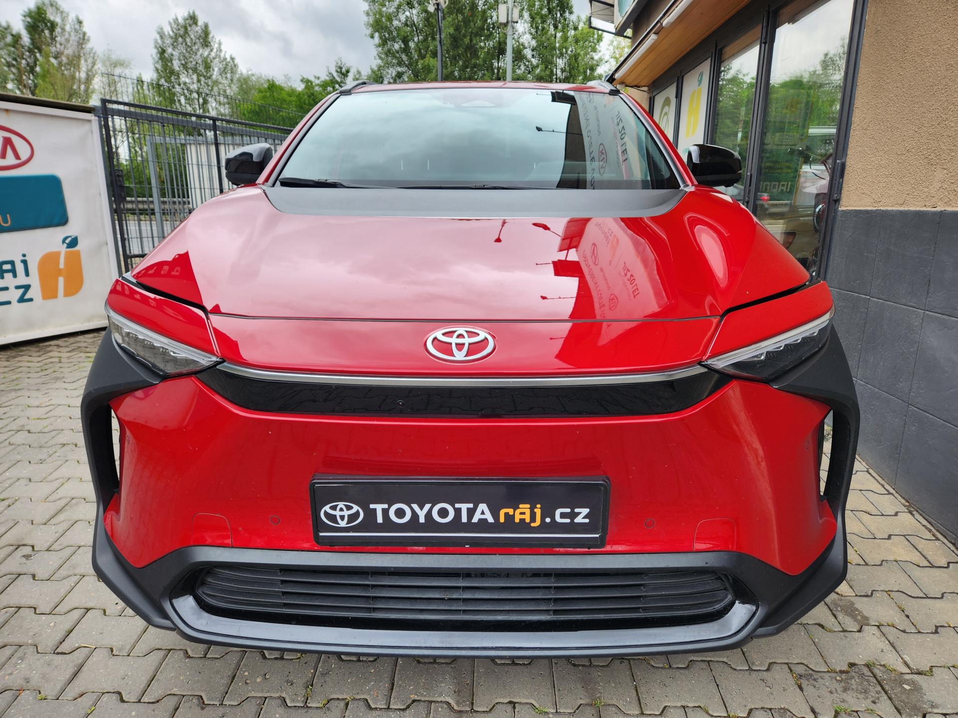 Toyota bZ4X V ZÁRUCE-VIP-71,4KWh