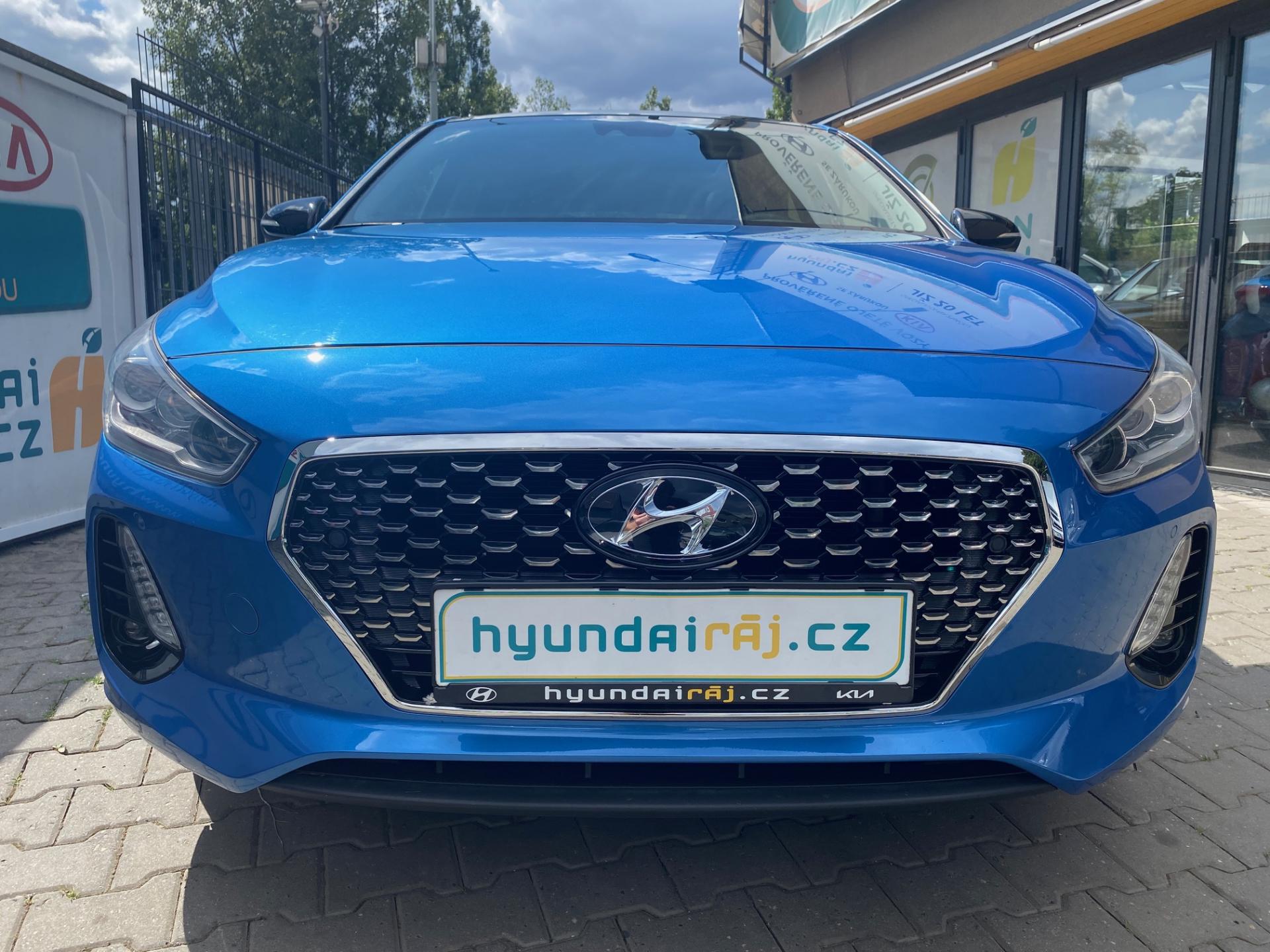 Hyundai I30 1.4 - PREMIUM - NÍZKÉ KM